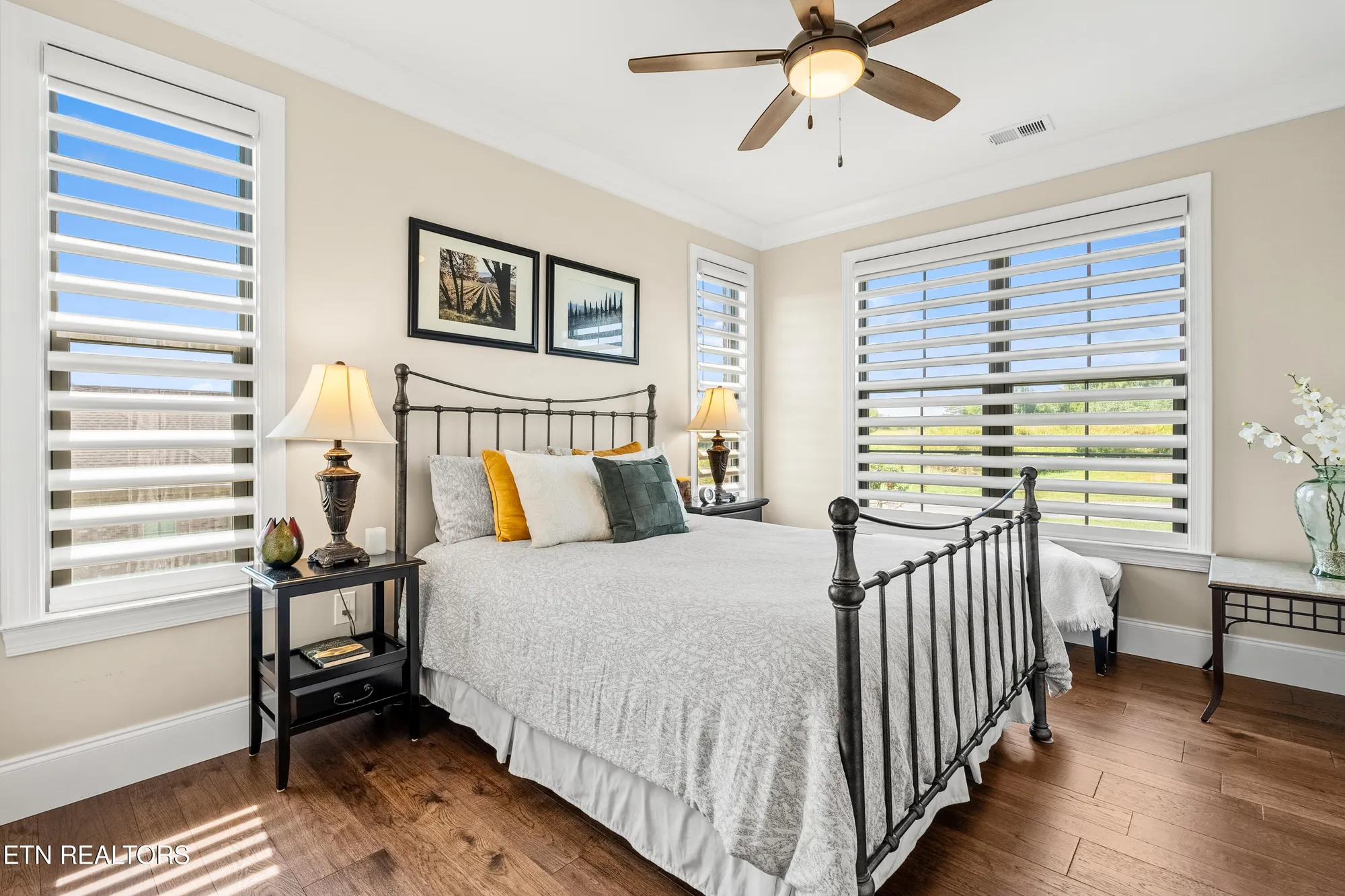 Property Slideshow image 14 of 49 | 320 watercrest dr, Vonore, TN, 37885