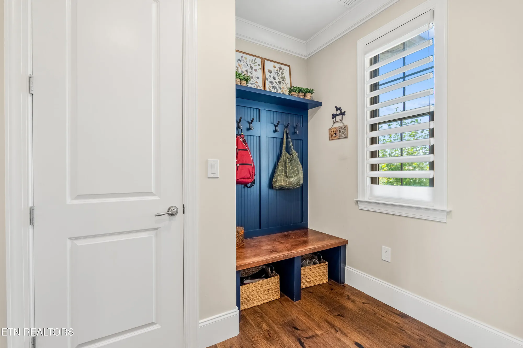 Property Slideshow image 27 of 49 | 320 watercrest dr, Vonore, TN, 37885