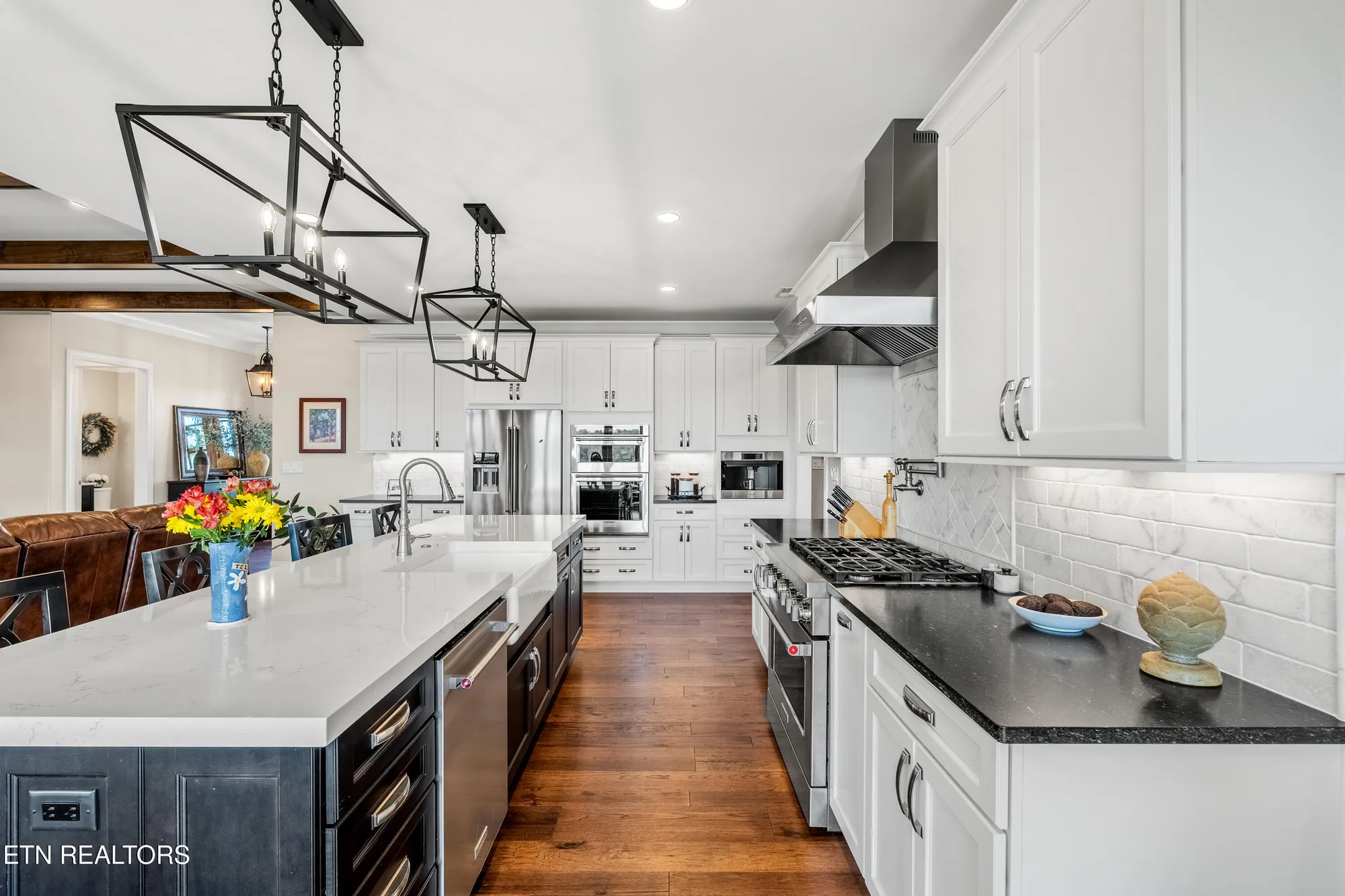 Property Slideshow image 35 of 49 | 320 watercrest dr, Vonore, TN, 37885