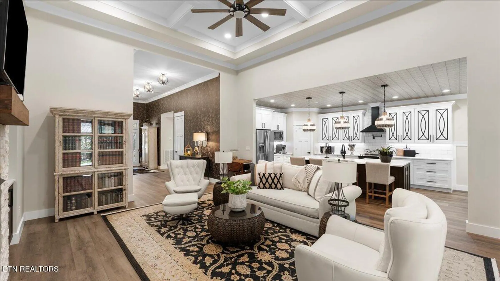 Property Slideshow image 8 of 45 | 140 utsesti way, Loudon, TN, 37774