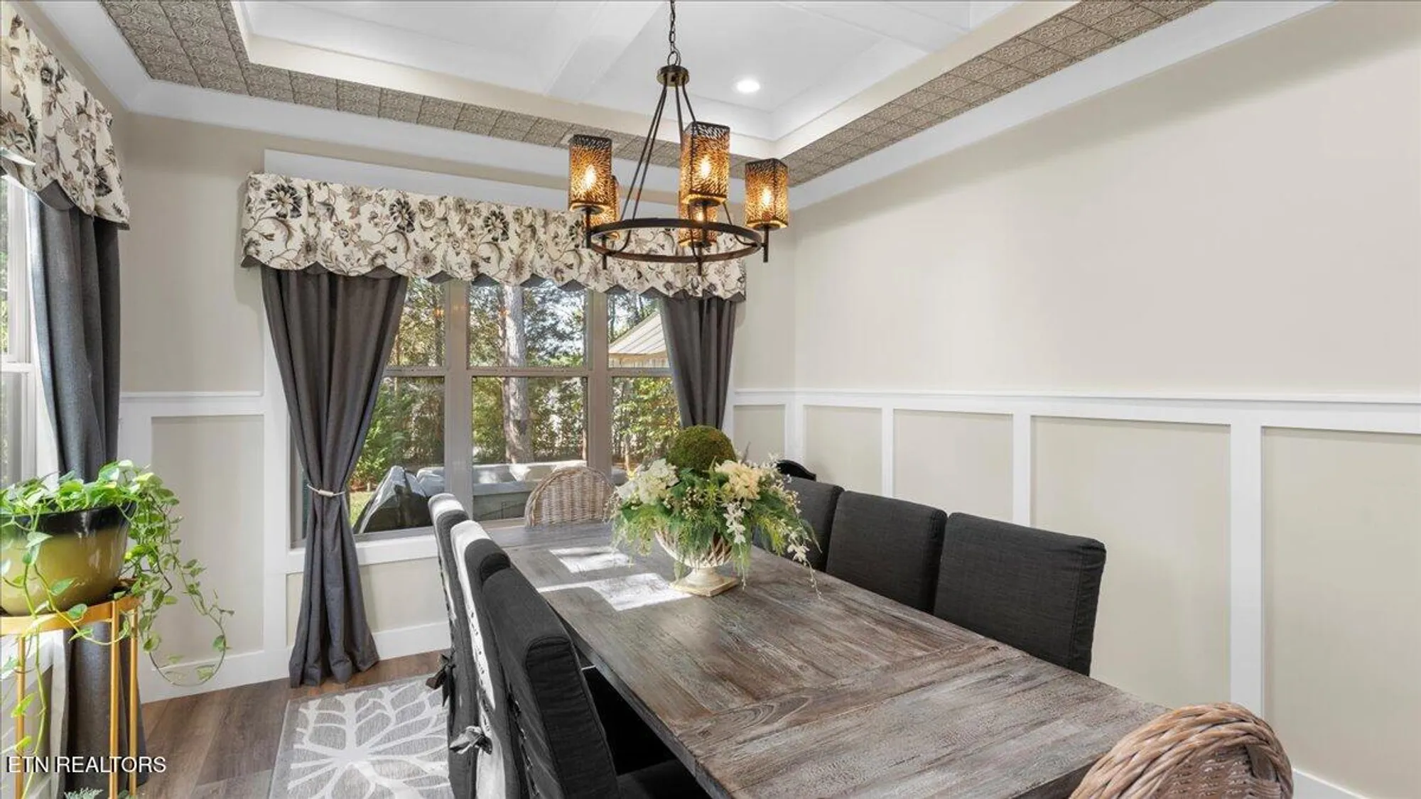 Property Slideshow image 15 of 45 | 140 utsesti way, Loudon, TN, 37774