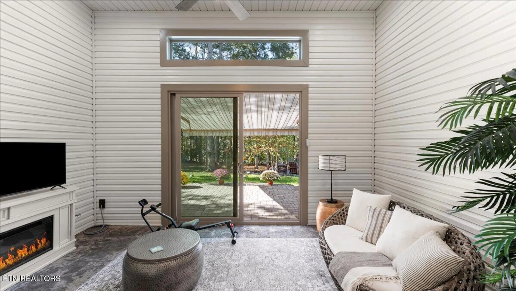 Property Slideshow image 26 of 45 | 140 utsesti way, Loudon, TN, 37774