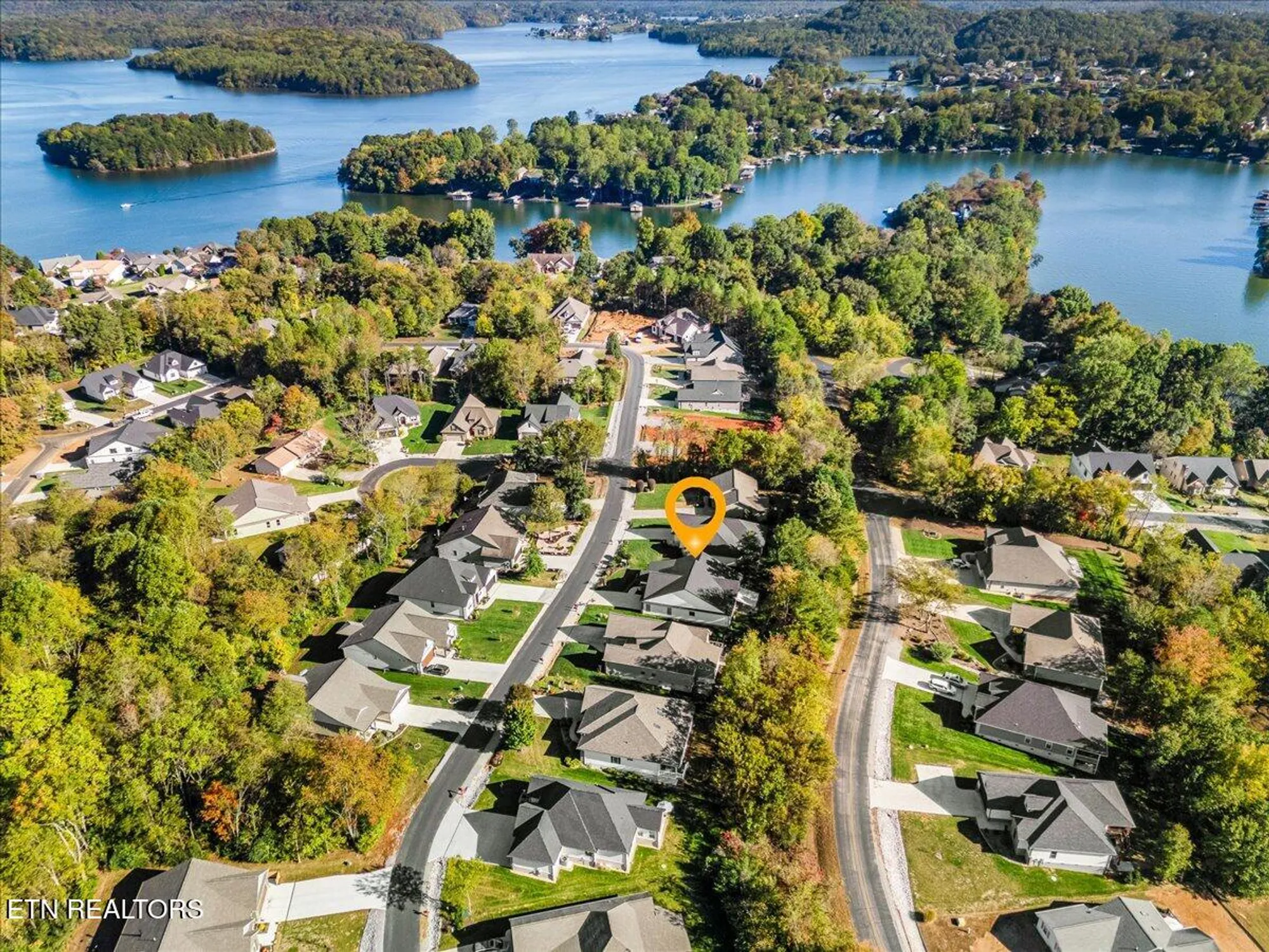 Property Slideshow image 41 of 45 | 140 utsesti way, Loudon, TN, 37774