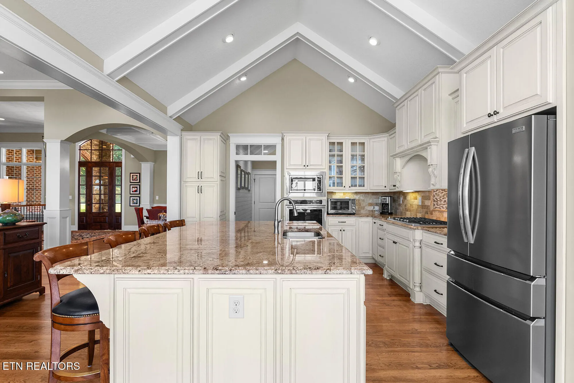 Property Slideshow image 23 of 62 | 124 eagle cir, Vonore, TN, 37885