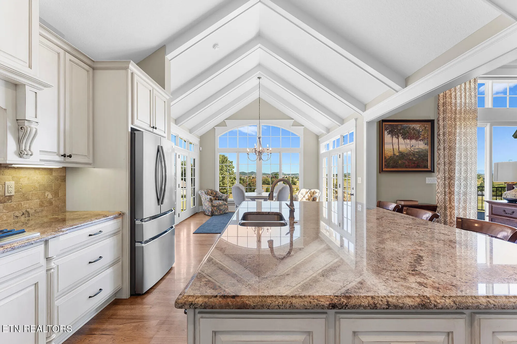 Property Slideshow image 21 of 62 | 124 eagle cir, Vonore, TN, 37885