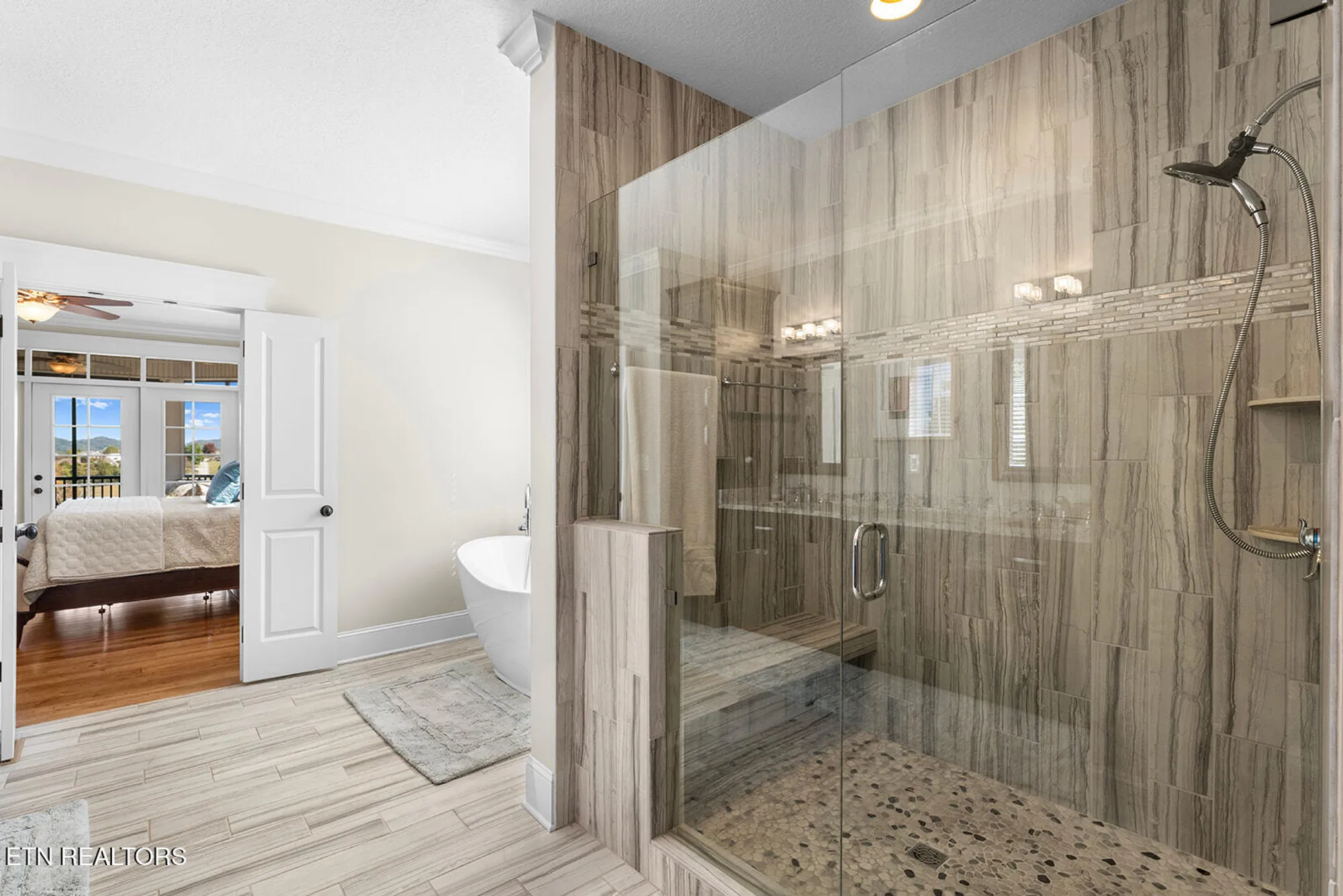 Property Slideshow image 34 of 62 | 124 eagle cir, Vonore, TN, 37885