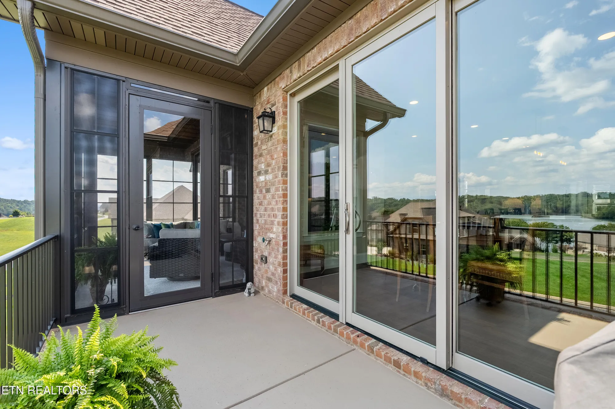 Property Slideshow image 46 of 49 | 320 watercrest dr, Vonore, TN, 37885