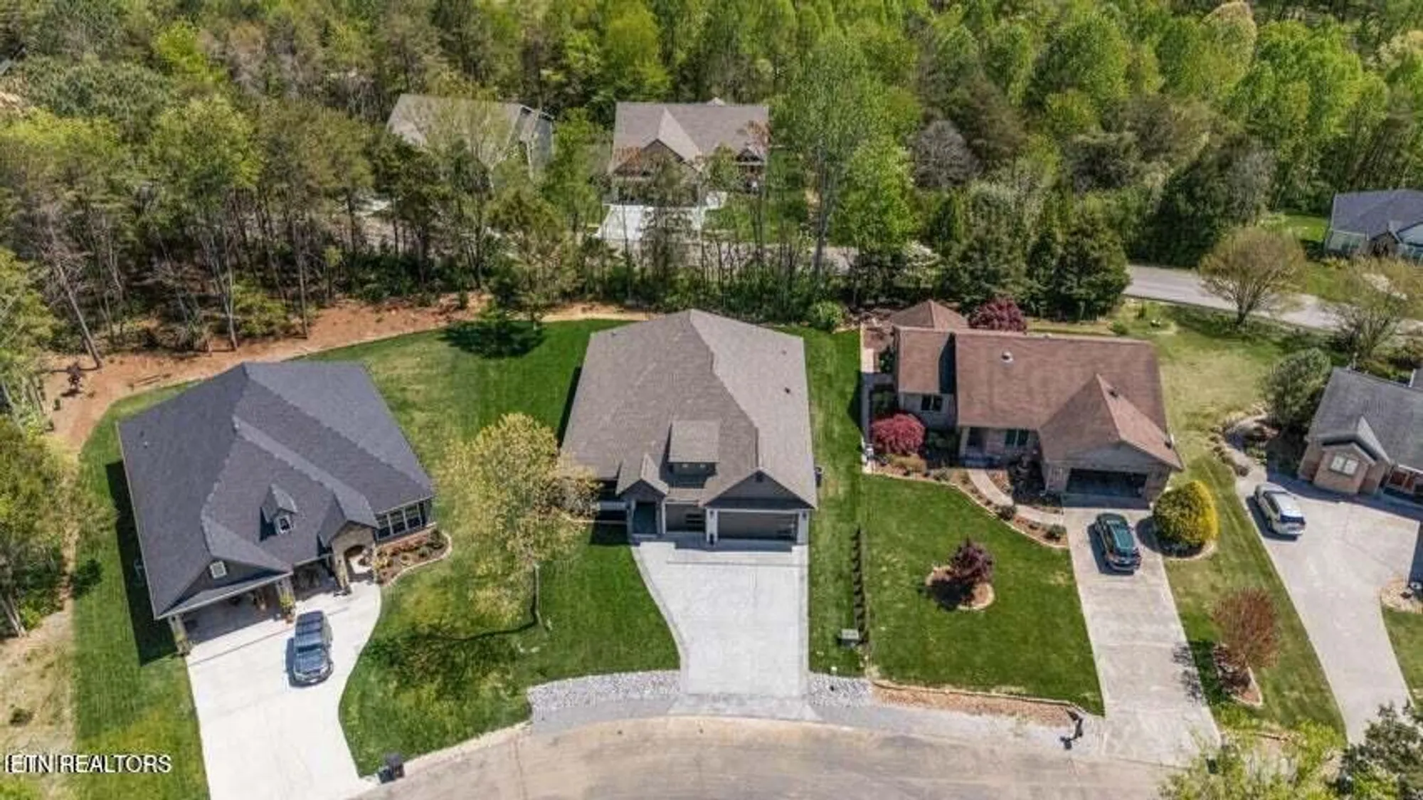 Property Slideshow image 41 of 51 | 404 elokwa pl, Loudon, TN, 37774