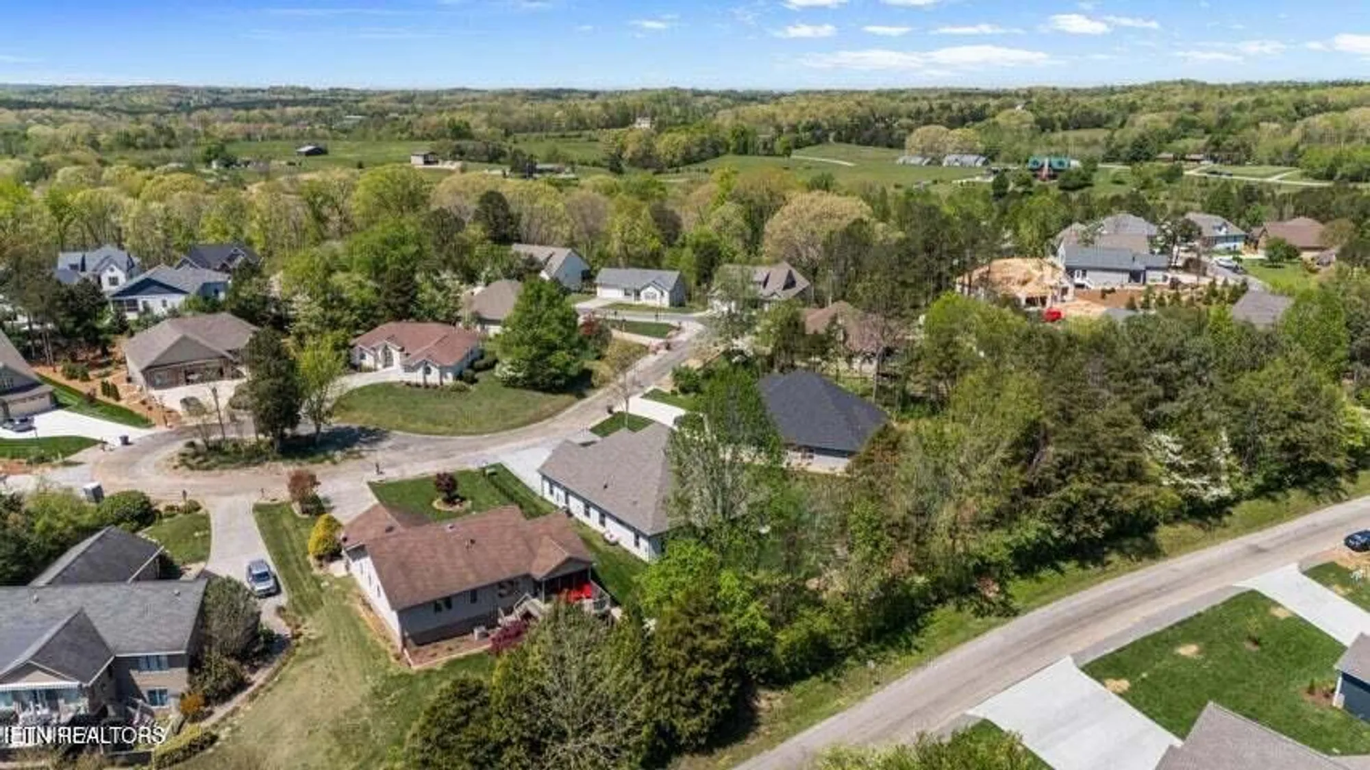 Property Slideshow image 47 of 51 | 404 elokwa pl, Loudon, TN, 37774