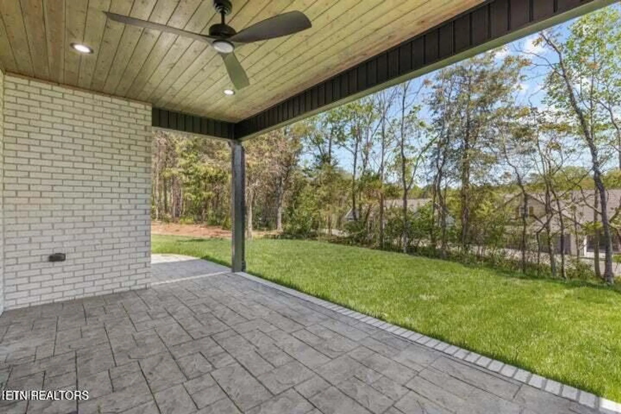 Property Slideshow image 49 of 51 | 404 elokwa pl, Loudon, TN, 37774