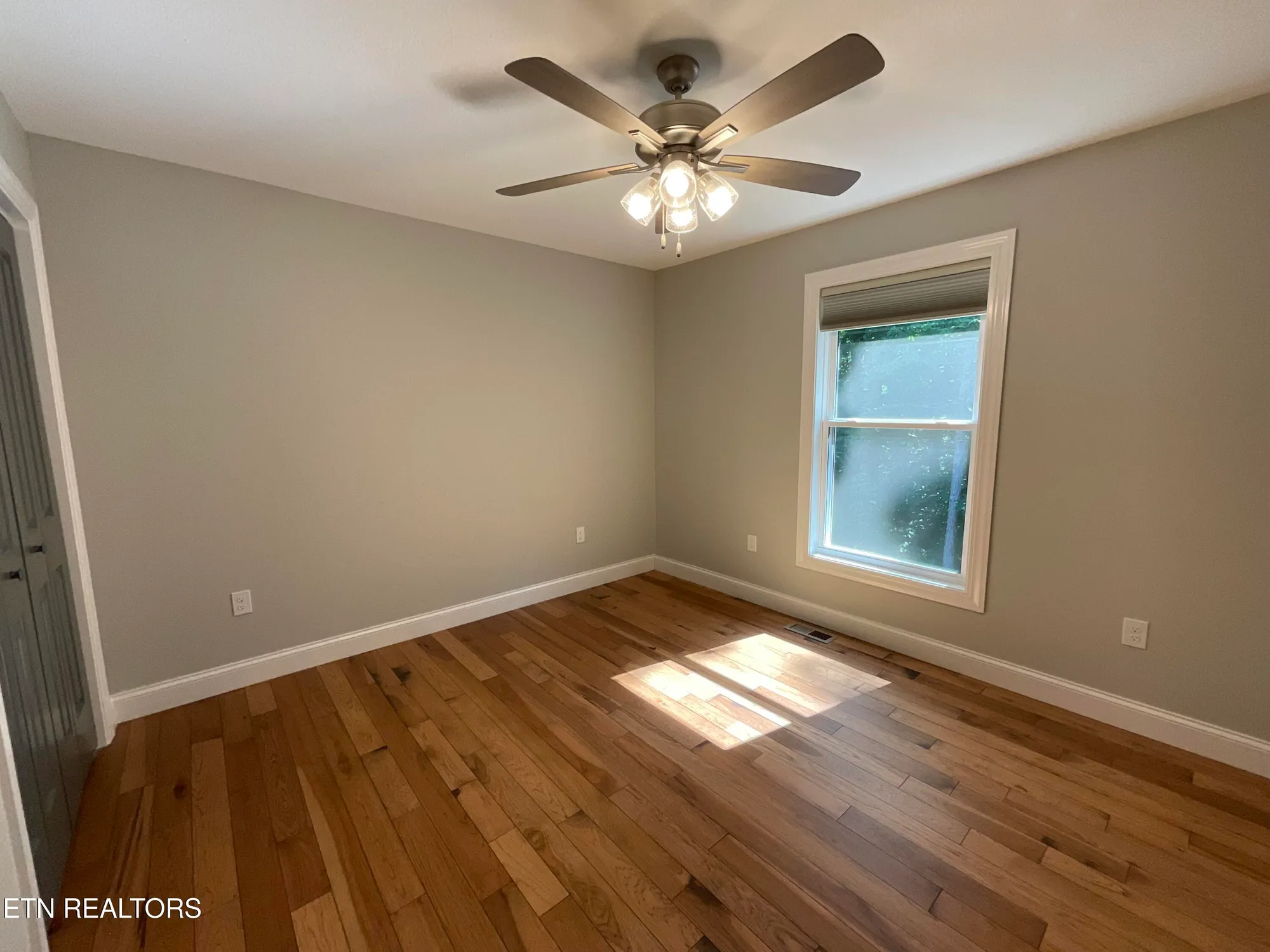 Property Slideshow image 20 of 29 | 120 bent oak ter, Crossville, TN, 38558