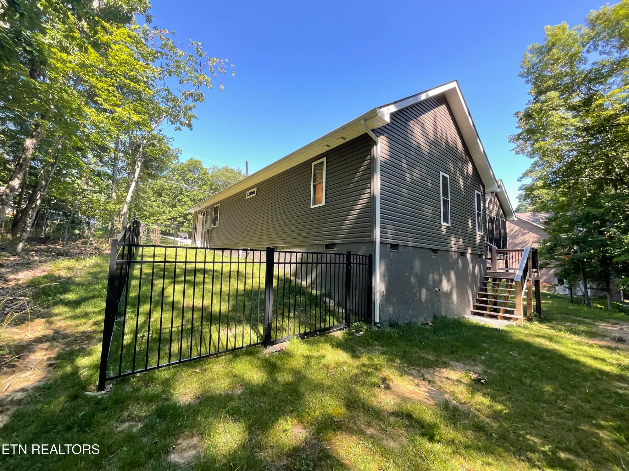 Property Slideshow image 27 of 29 | 120 bent oak ter, Crossville, TN, 38558