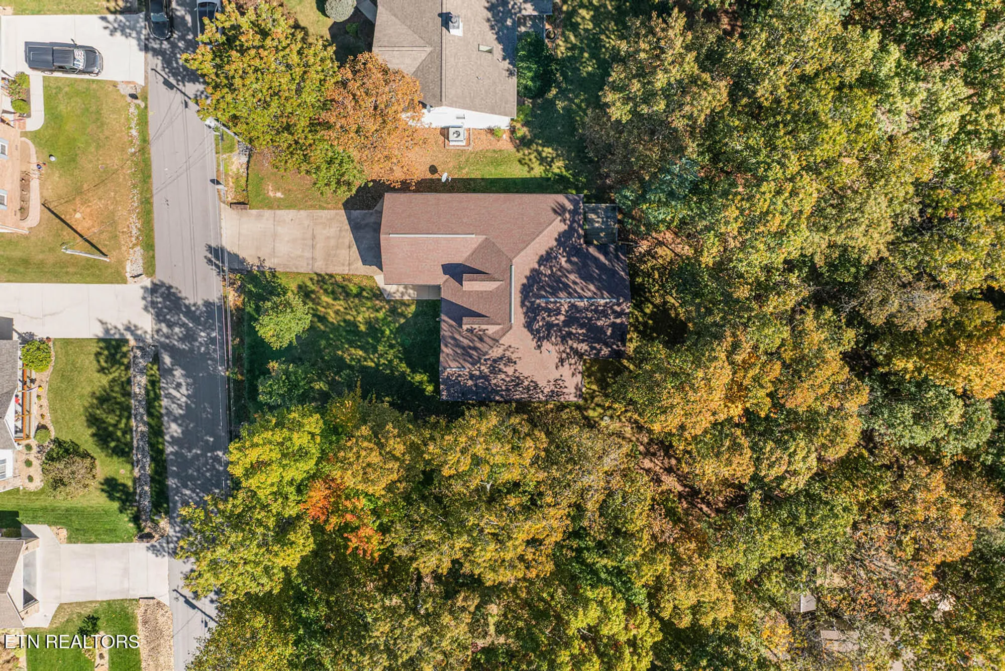 Property Slideshow image 33 of 35 | 157 exeter dr, Crossville, TN, 38558