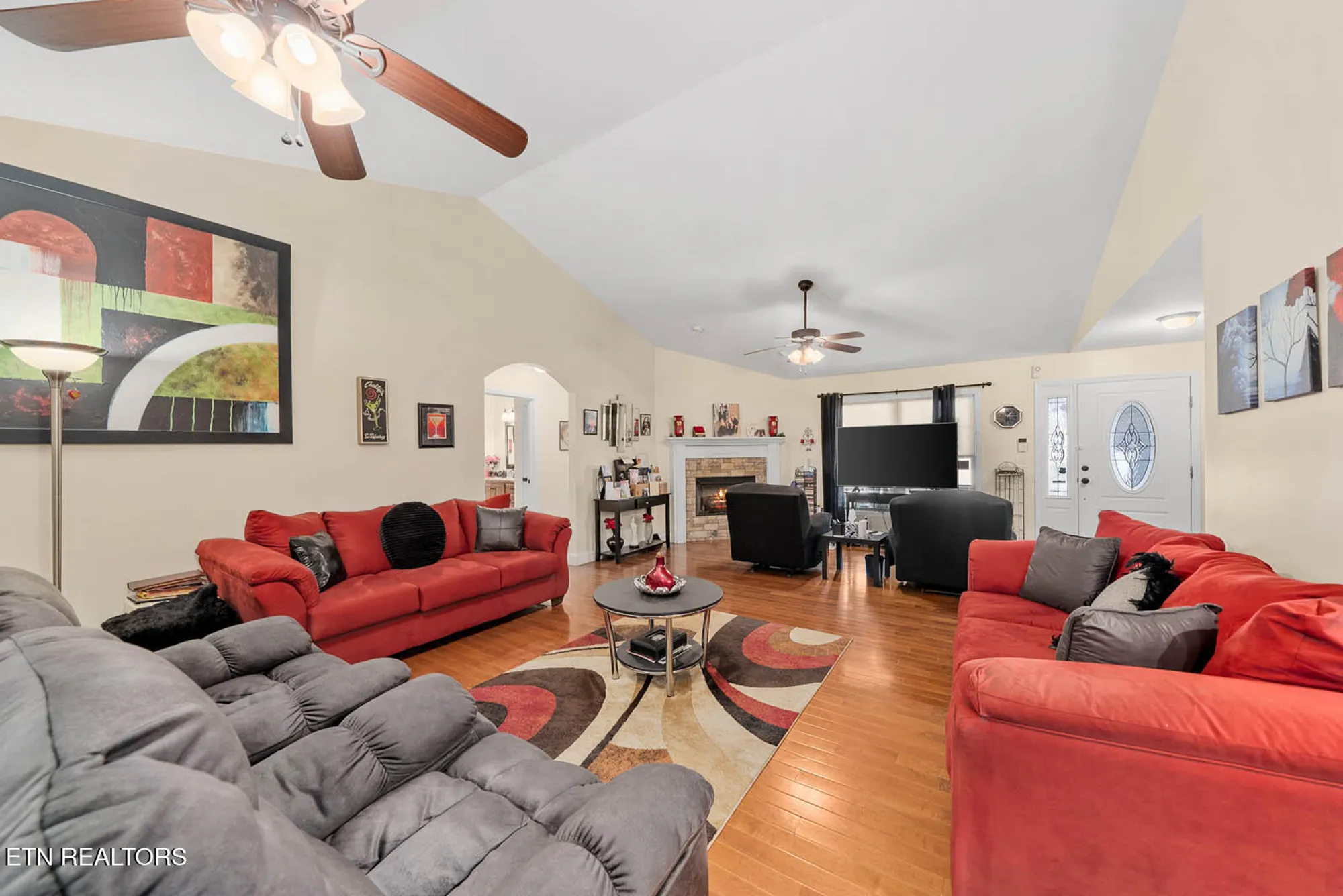 Property Slideshow image 10 of 35 | 157 exeter dr, Crossville, TN, 38558