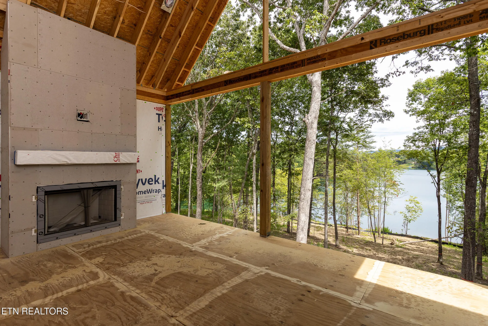 Property Slideshow image 6 of 36 | 28 hunterwood ct, Crossville, TN, 38558