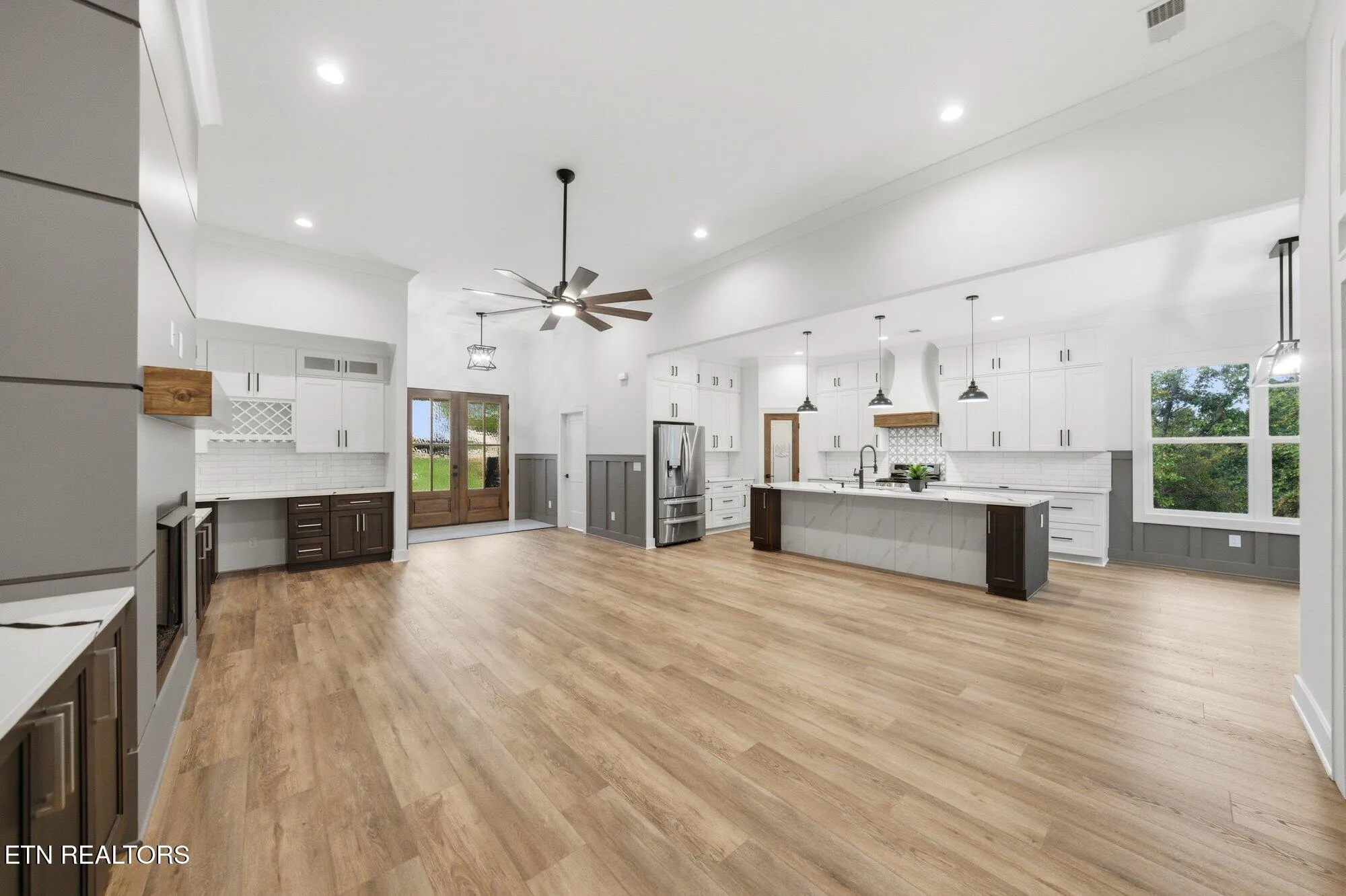 Property Slideshow image 8 of 37 | 237 ootsima way, Loudon, TN, 37774