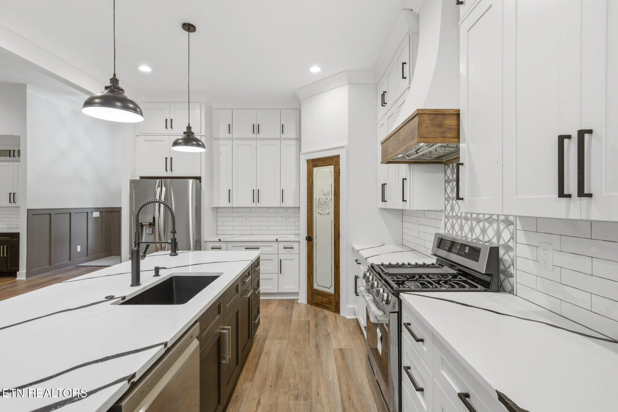 Property Slideshow image 14 of 37 | 237 ootsima way, Loudon, TN, 37774