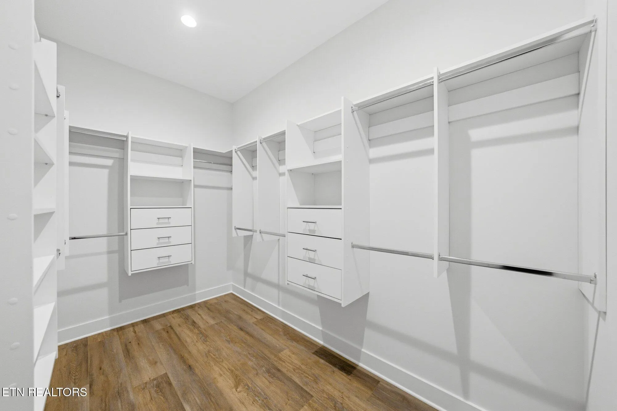 Property Slideshow image 19 of 37 | 237 ootsima way, Loudon, TN, 37774