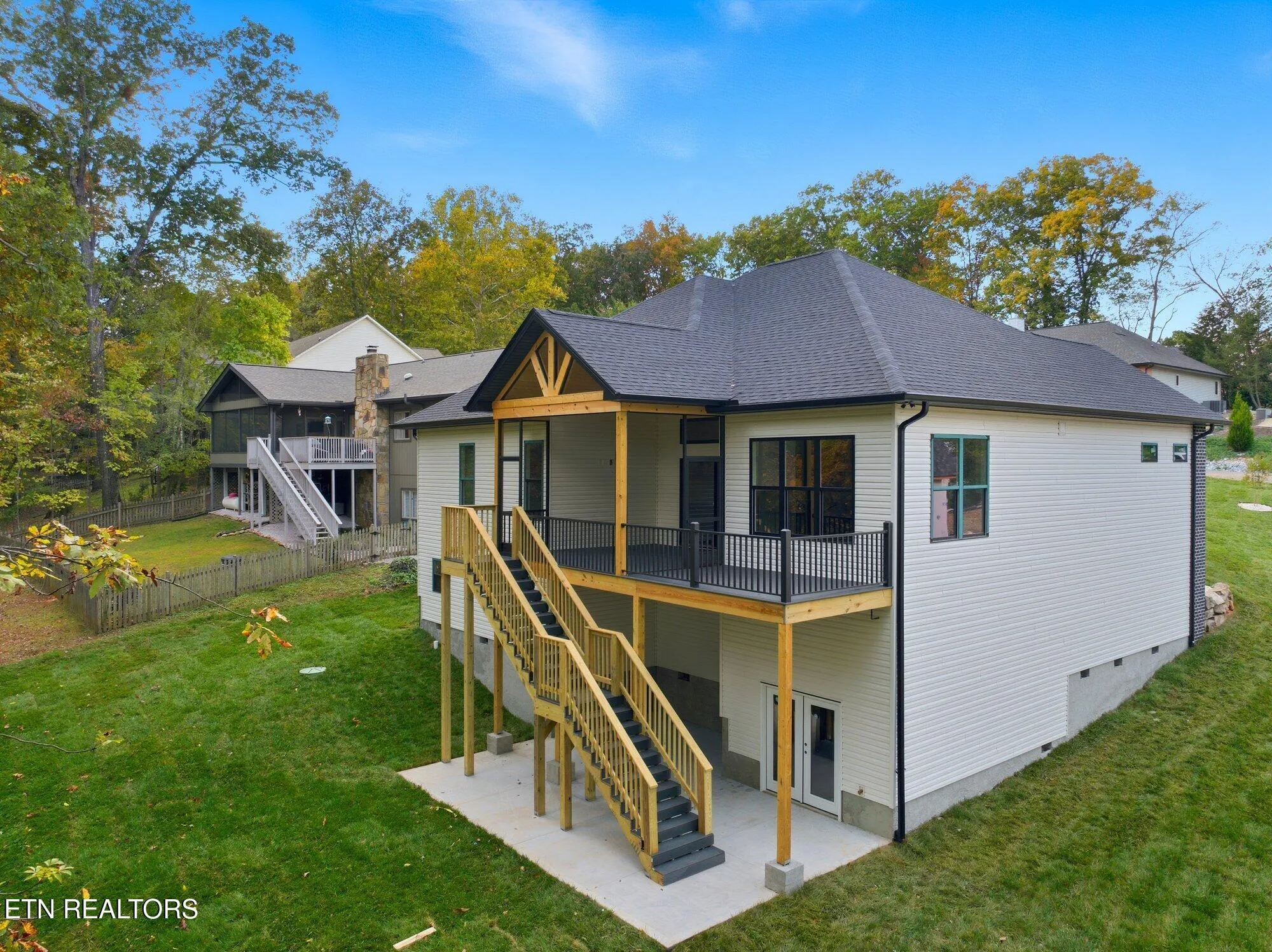 Property Slideshow image 34 of 37 | 237 ootsima way, Loudon, TN, 37774