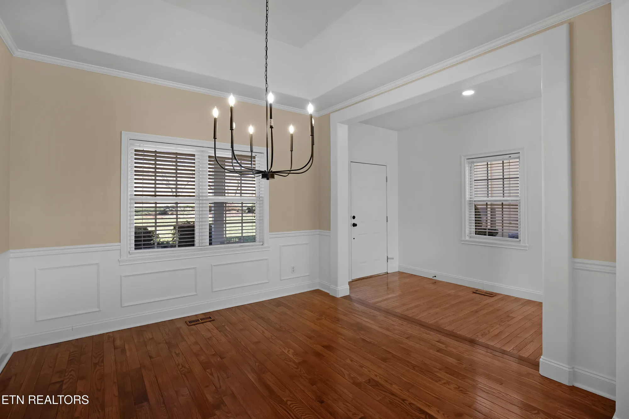 Property Slideshow image 6 of 38 | 1049 rarity bay pkwy, Vonore, TN, 37885