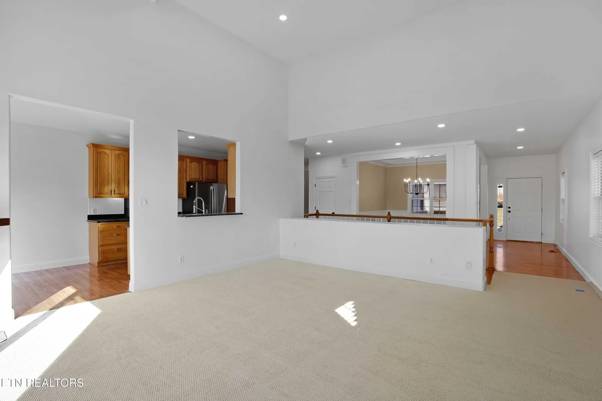 Property Slideshow image 8 of 38 | 1049 rarity bay pkwy, Vonore, TN, 37885