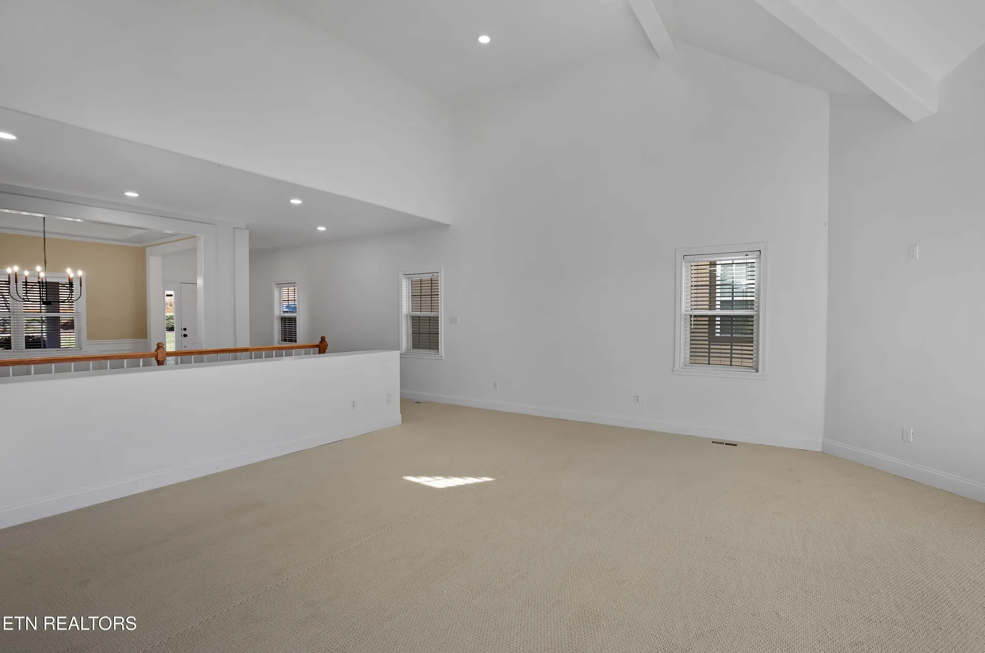 Property Slideshow image 9 of 38 | 1049 rarity bay pkwy, Vonore, TN, 37885