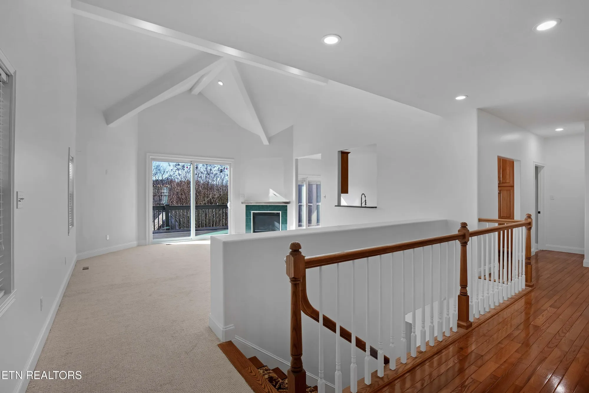 Property Slideshow image 16 of 38 | 1049 rarity bay pkwy, Vonore, TN, 37885