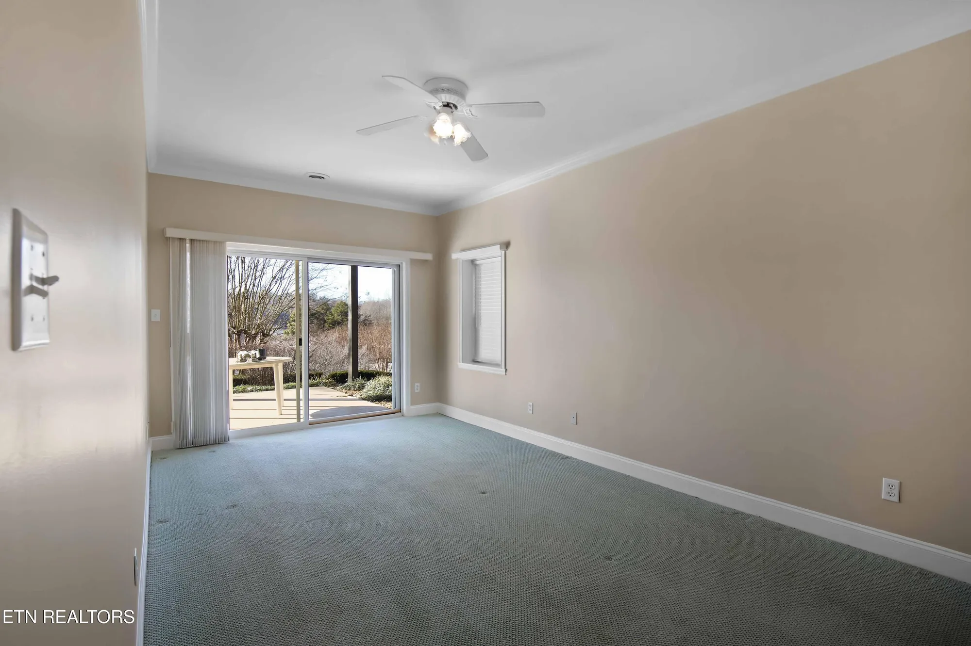 Property Slideshow image 27 of 38 | 1049 rarity bay pkwy, Vonore, TN, 37885