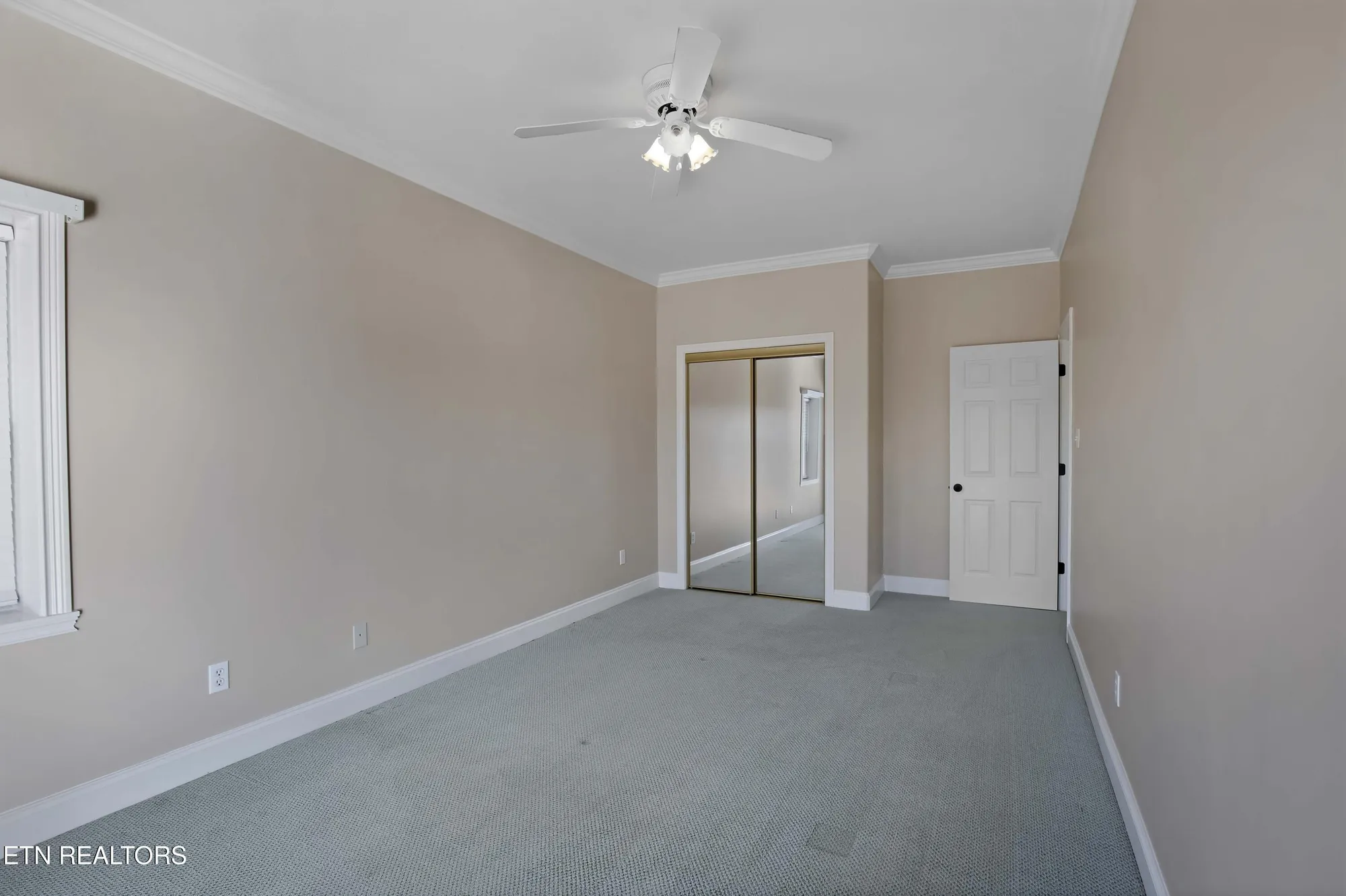 Property Slideshow image 28 of 38 | 1049 rarity bay pkwy, Vonore, TN, 37885