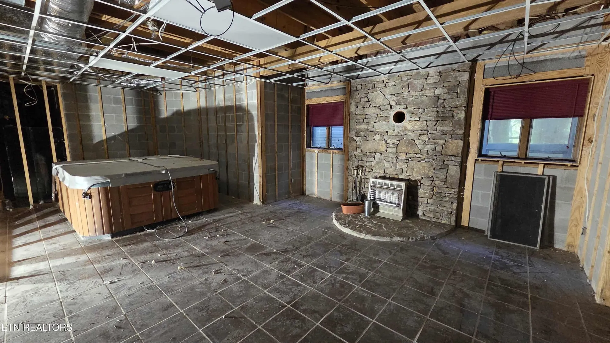 Property Slideshow image 32 of 43 | 12 buckner ter, Crossville, TN, 38558