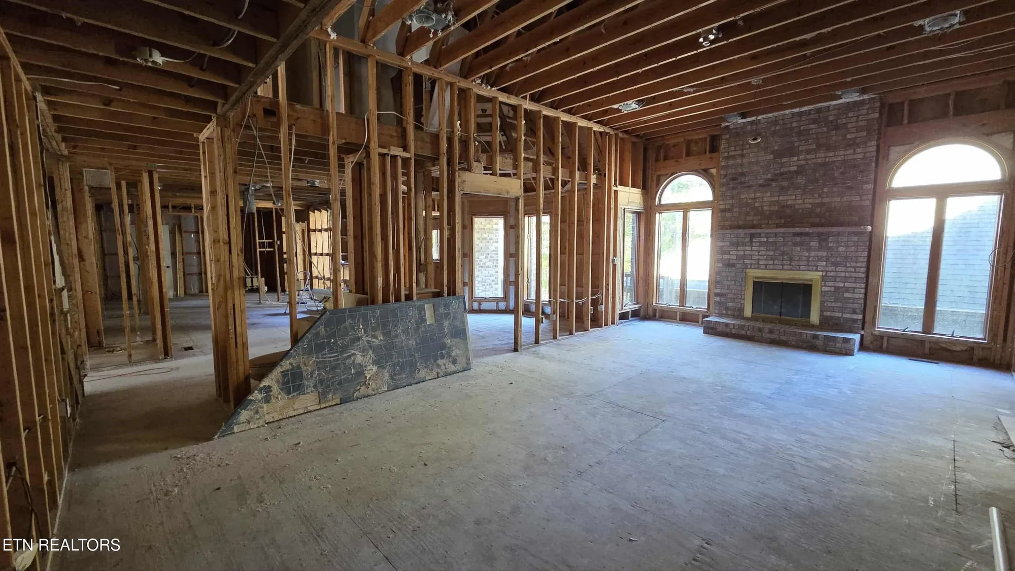 Property Slideshow image 3 of 43 | 12 buckner ter, Crossville, TN, 38558