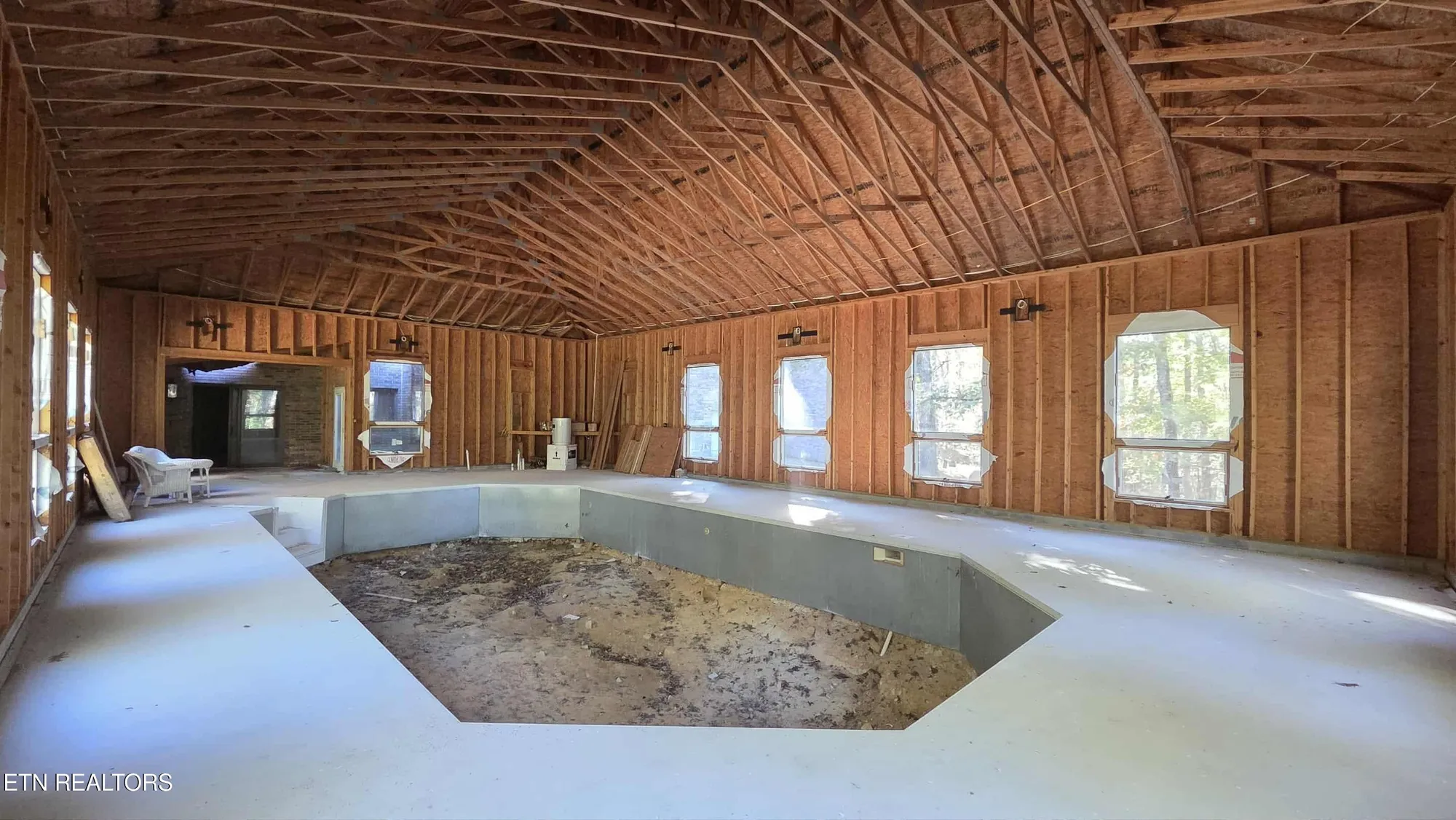 Property Slideshow image 36 of 43 | 12 buckner ter, Crossville, TN, 38558