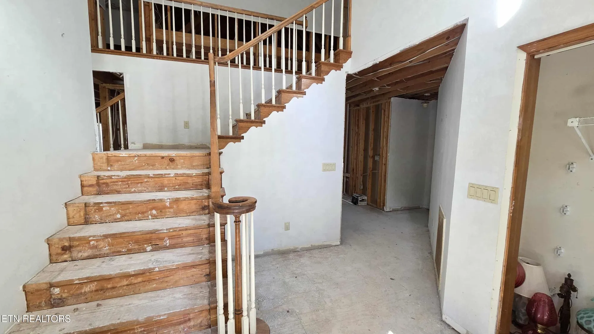 Property Slideshow image 14 of 43 | 12 buckner ter, Crossville, TN, 38558