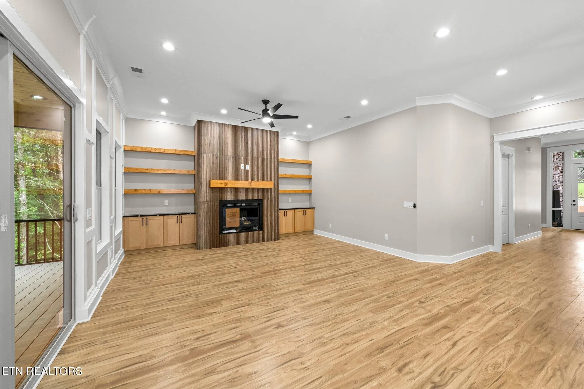 Property Slideshow image 15 of 45 | 104 noya ln, Loudon, TN, 37774