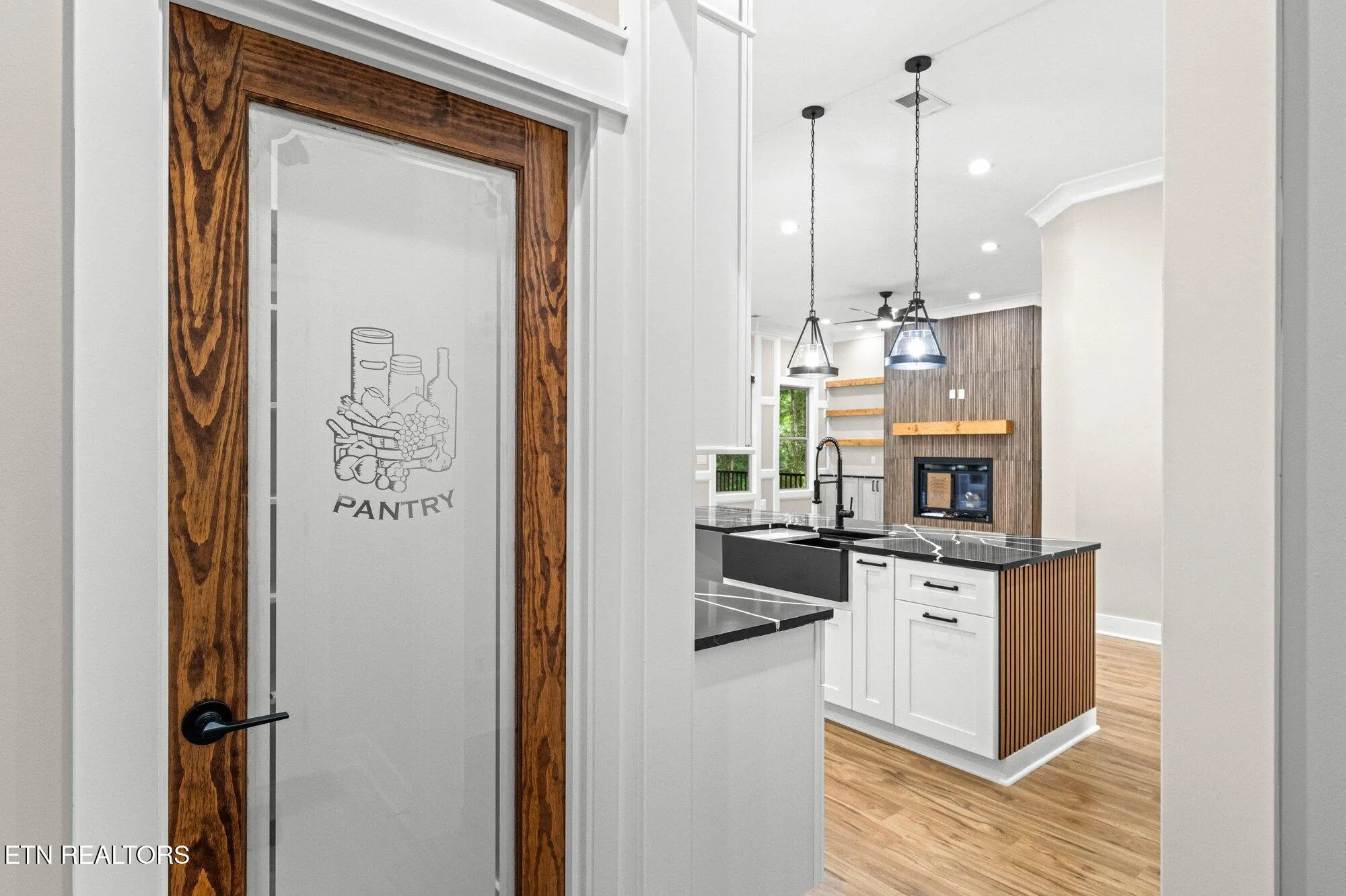 Property Slideshow image 24 of 45 | 104 noya ln, Loudon, TN, 37774