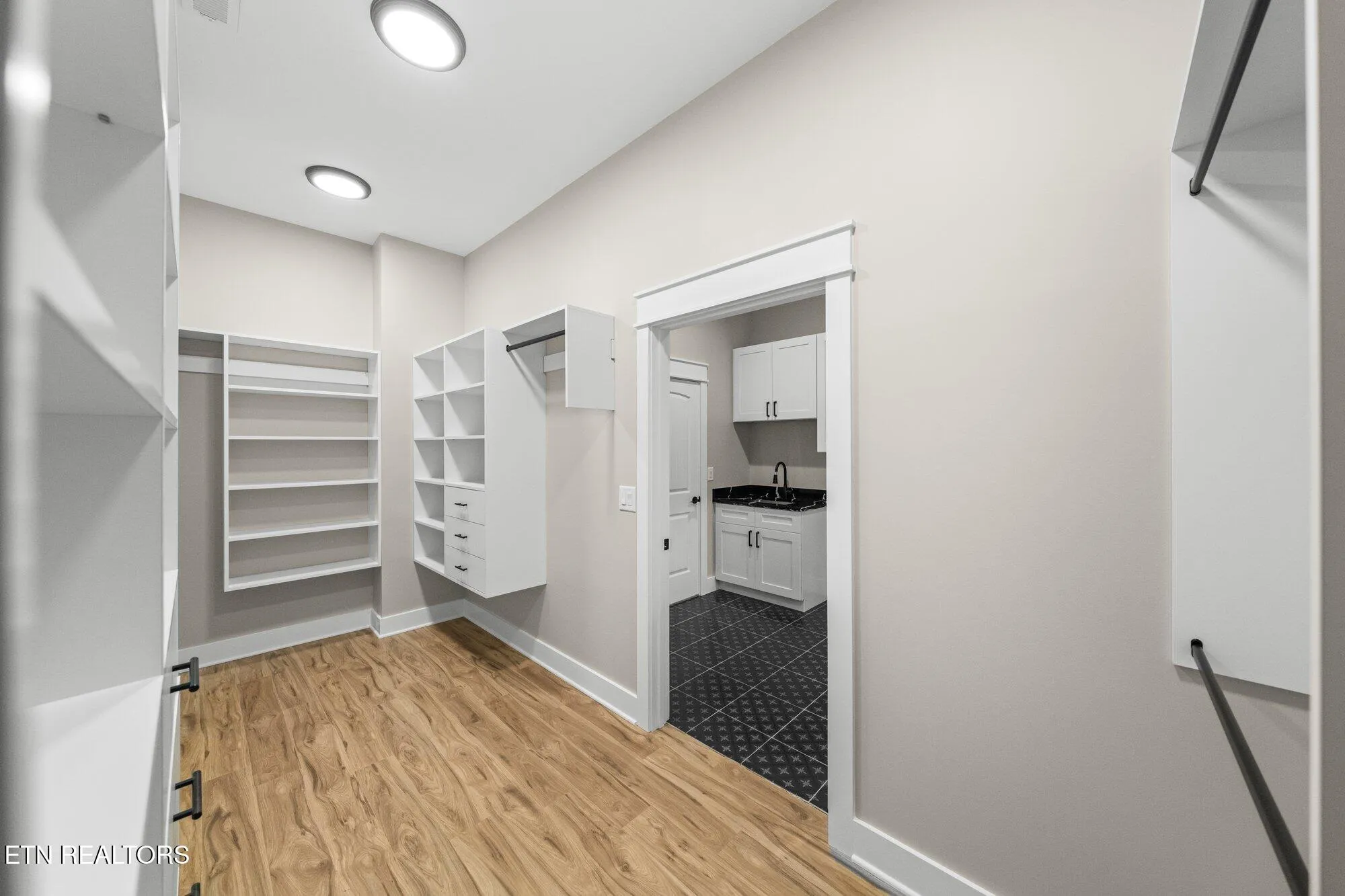 Property Slideshow image 35 of 45 | 104 noya ln, Loudon, TN, 37774