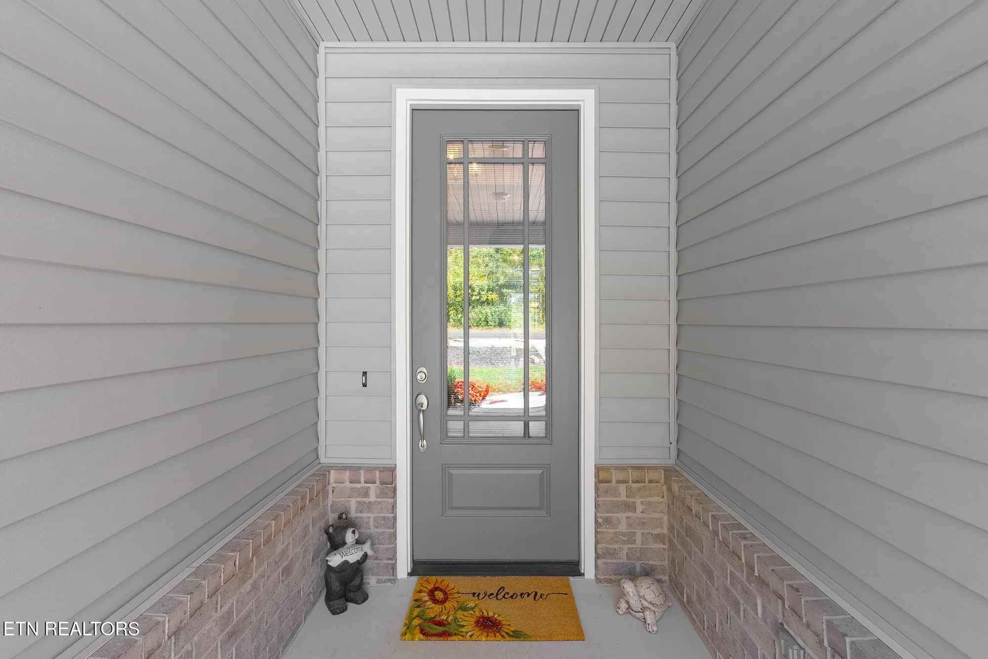 Property Slideshow image 15 of 56 | 205 nuhya trce, Loudon, TN, 37774