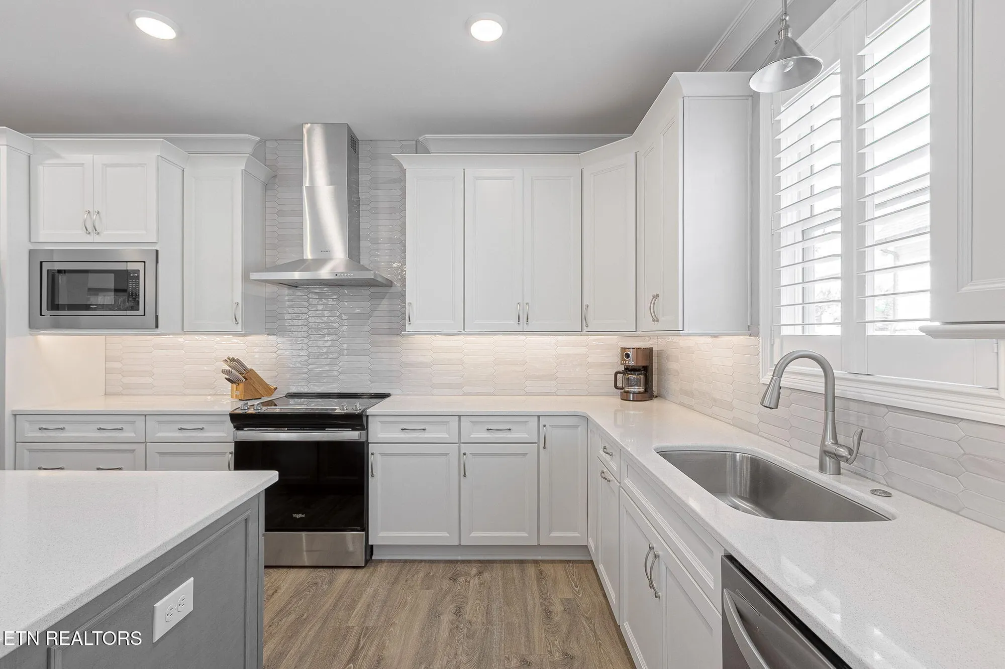 Property Slideshow image 19 of 56 | 205 nuhya trce, Loudon, TN, 37774