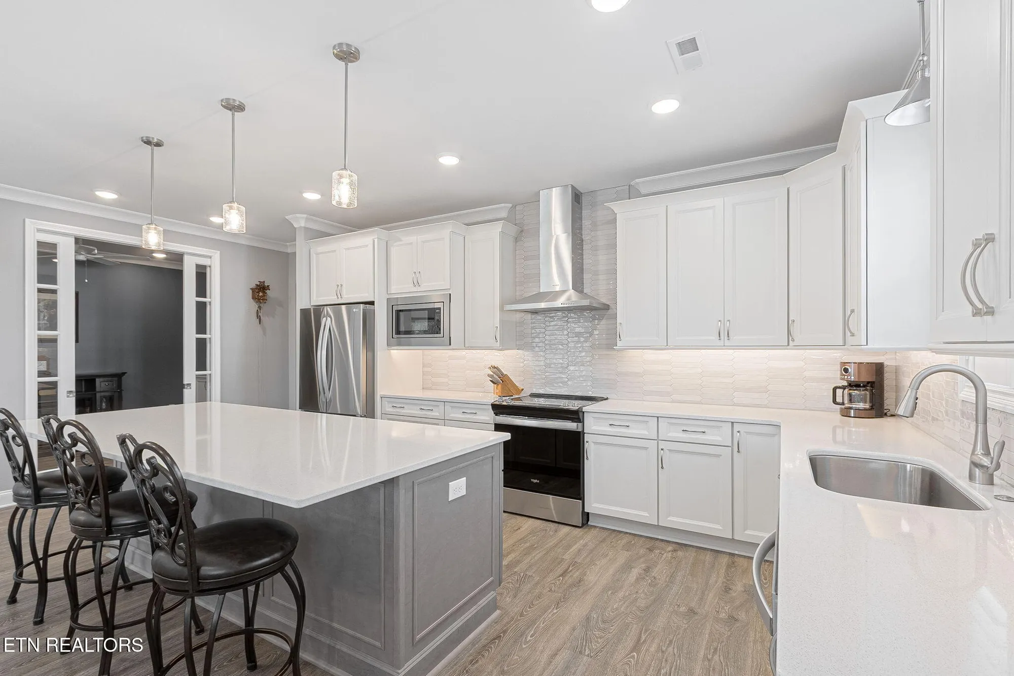 Property Slideshow image 4 of 56 | 205 nuhya trce, Loudon, TN, 37774