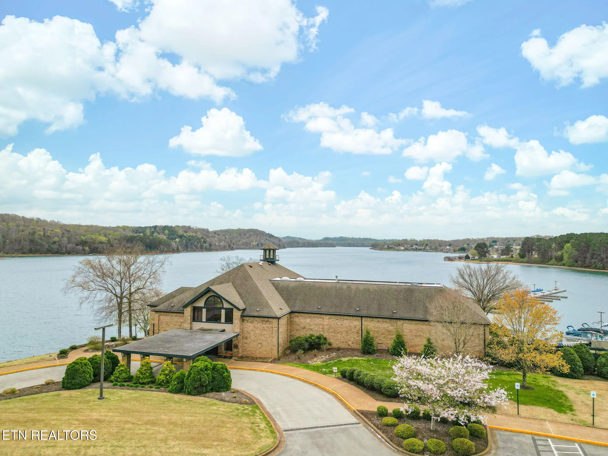 Property Slideshow image 38 of 56 | 205 nuhya trce, Loudon, TN, 37774
