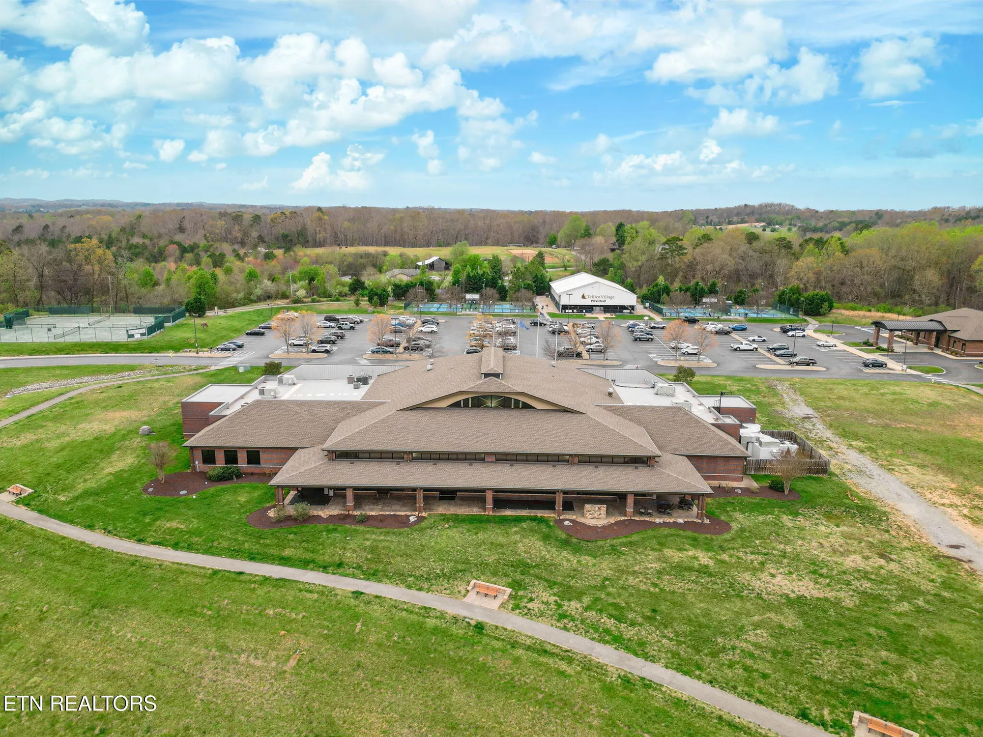 Property Slideshow image 45 of 56 | 205 nuhya trce, Loudon, TN, 37774