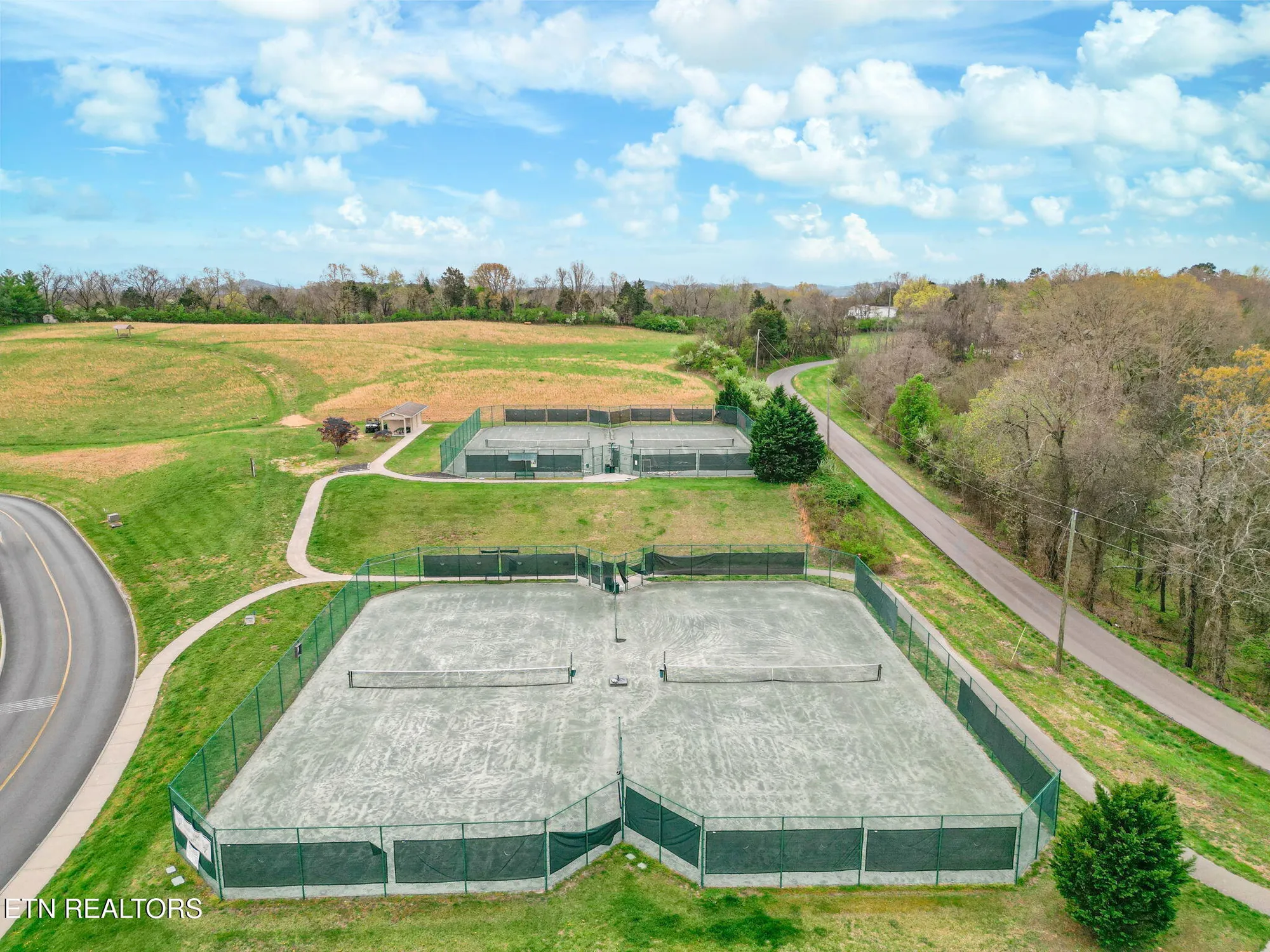 Property Slideshow image 47 of 56 | 205 nuhya trce, Loudon, TN, 37774