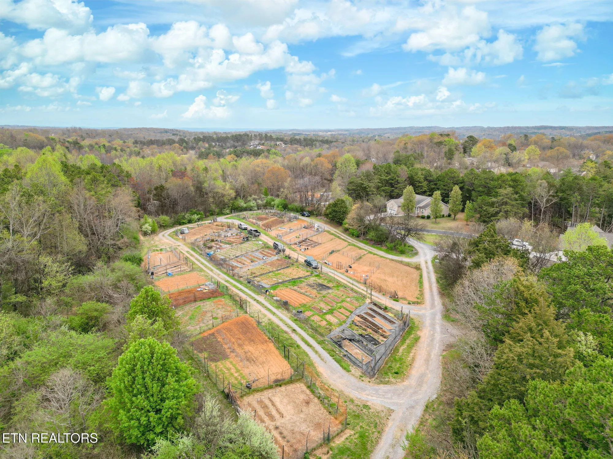 Property Slideshow image 52 of 56 | 205 nuhya trce, Loudon, TN, 37774