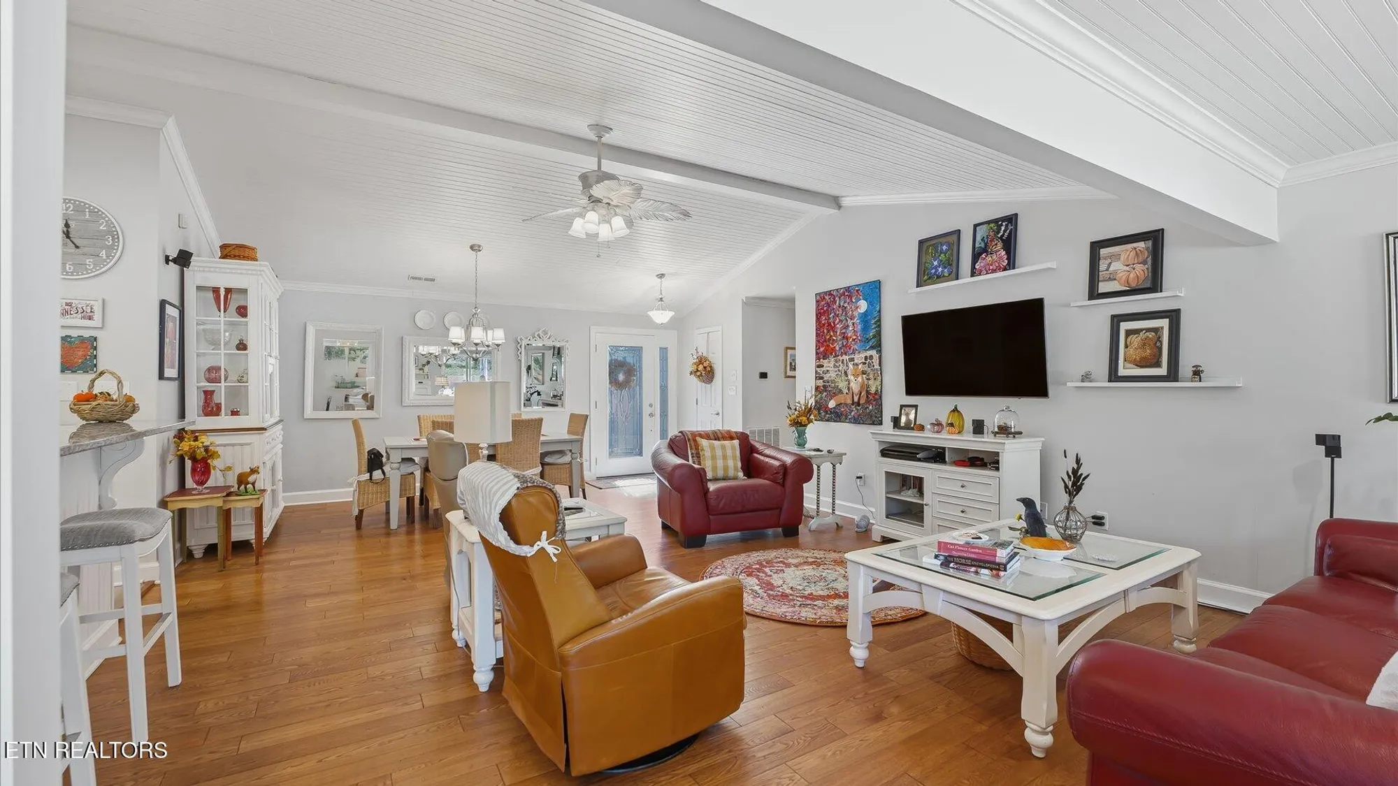 Property Slideshow image 8 of 36 | 301 tahlequah dr, Loudon, TN, 37774