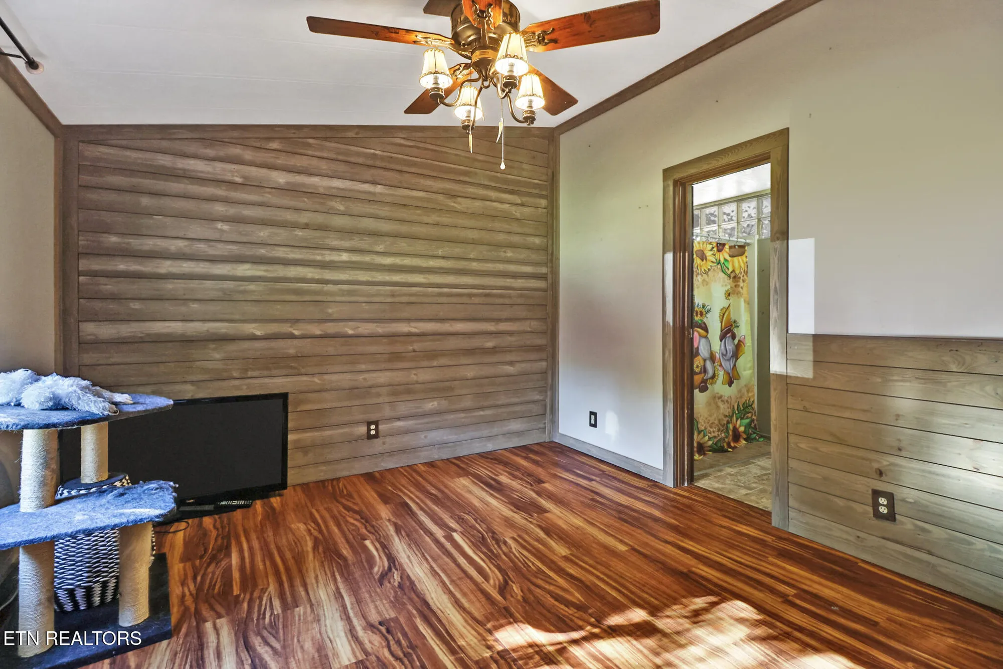 Property Slideshow image 25 of 38 | 263 dartmoor dr, Crossville, TN, 38558