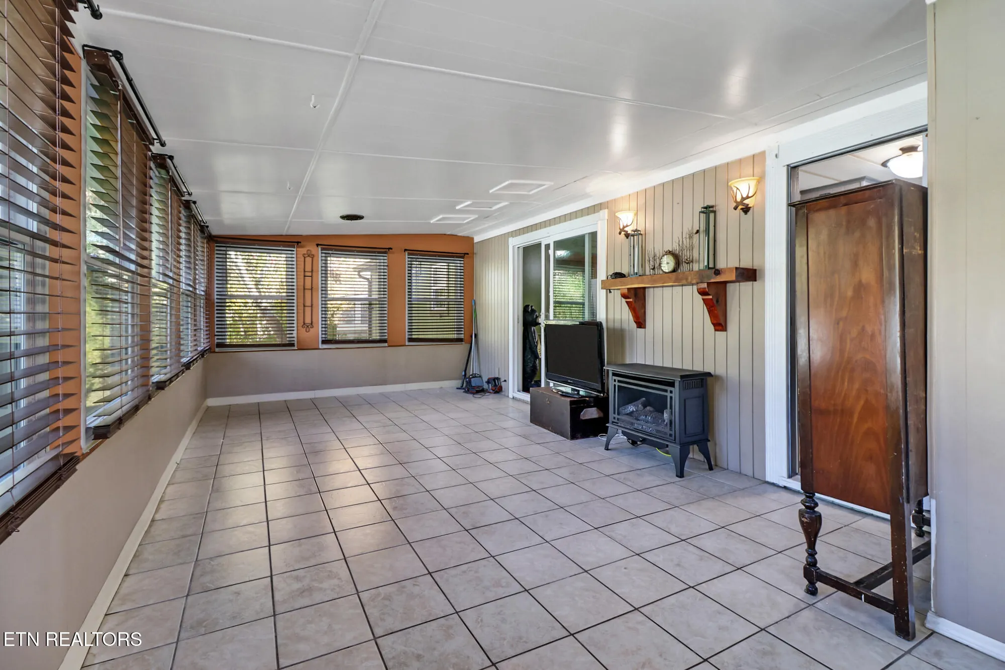 Property Slideshow image 30 of 38 | 263 dartmoor dr, Crossville, TN, 38558