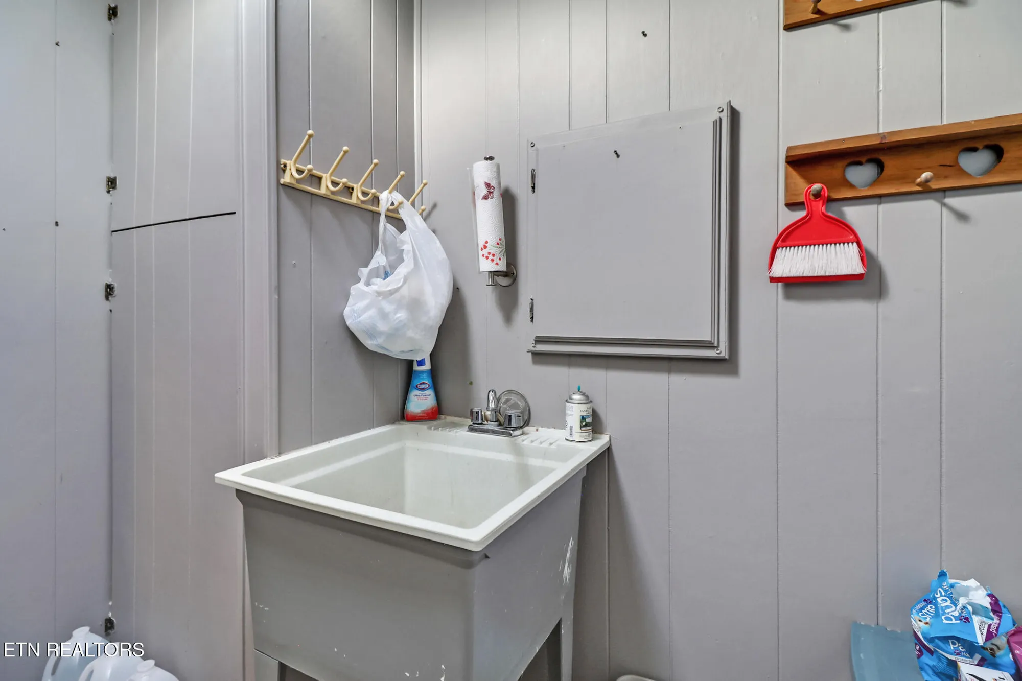 Property Slideshow image 23 of 38 | 263 dartmoor dr, Crossville, TN, 38558