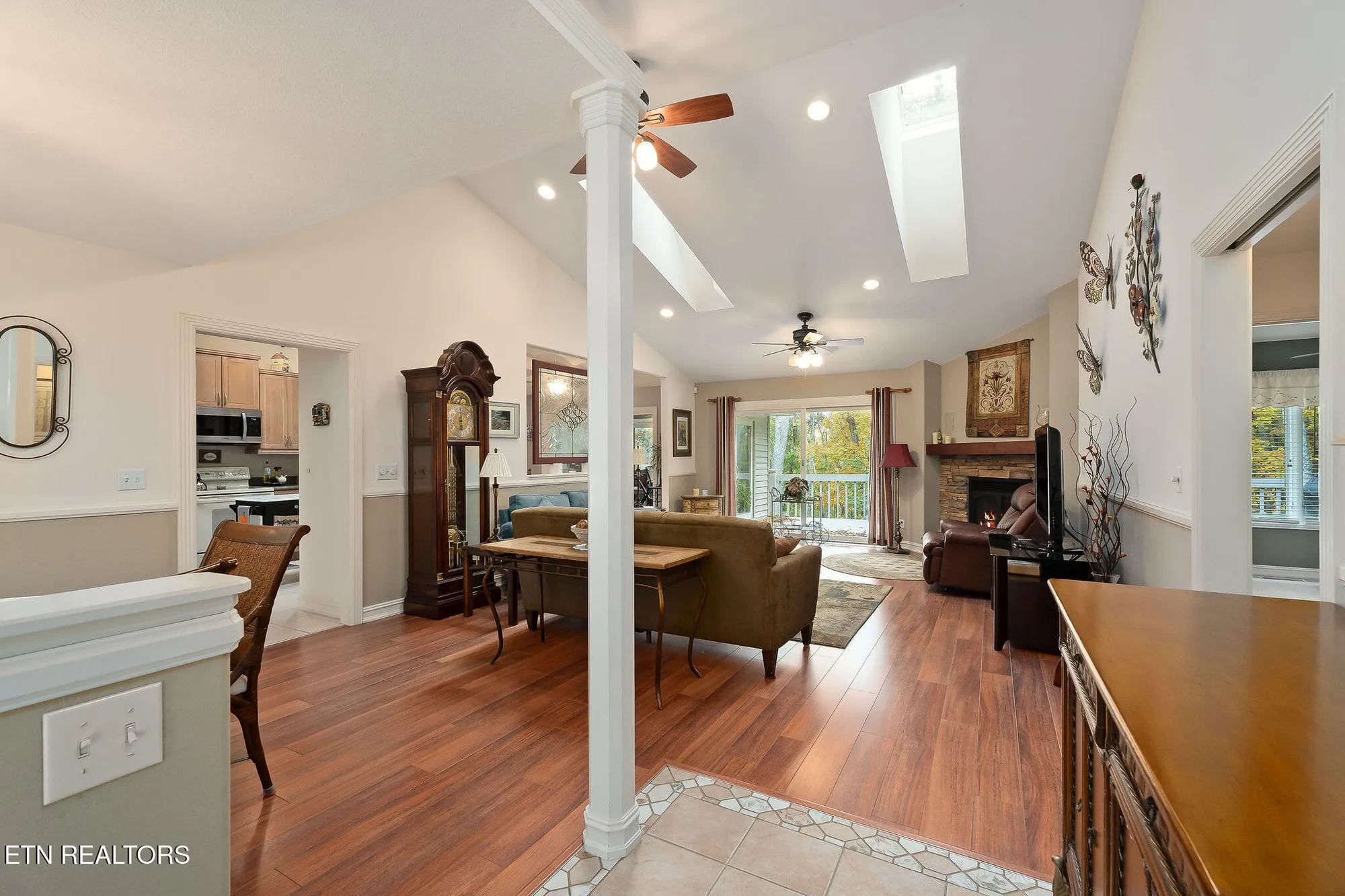 Property Slideshow image 10 of 60 | 122 pineridge loop, Crossville, TN, 38558