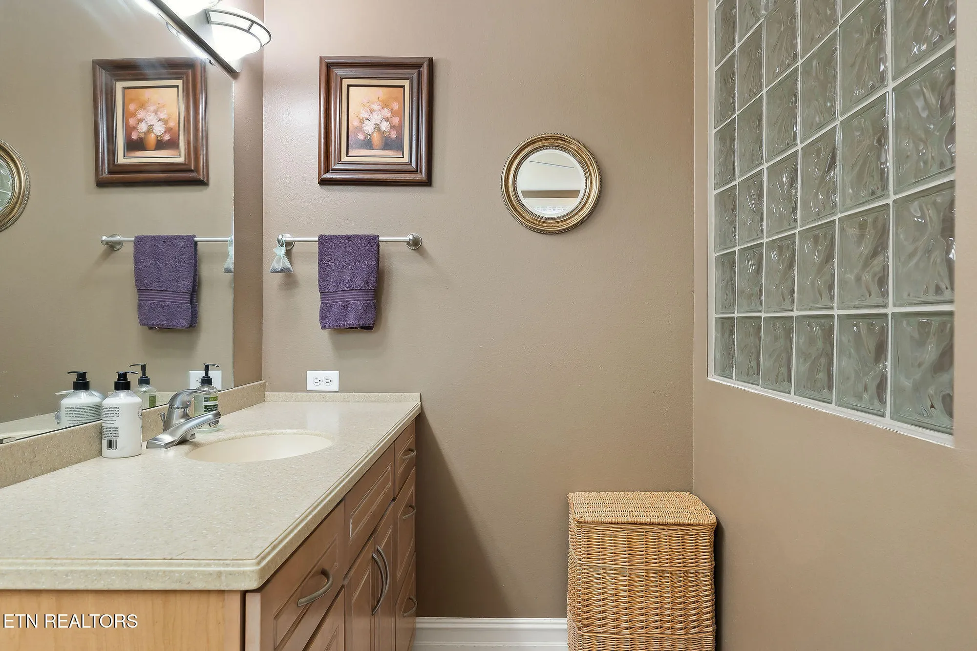 Property Slideshow image 31 of 60 | 122 pineridge loop, Crossville, TN, 38558