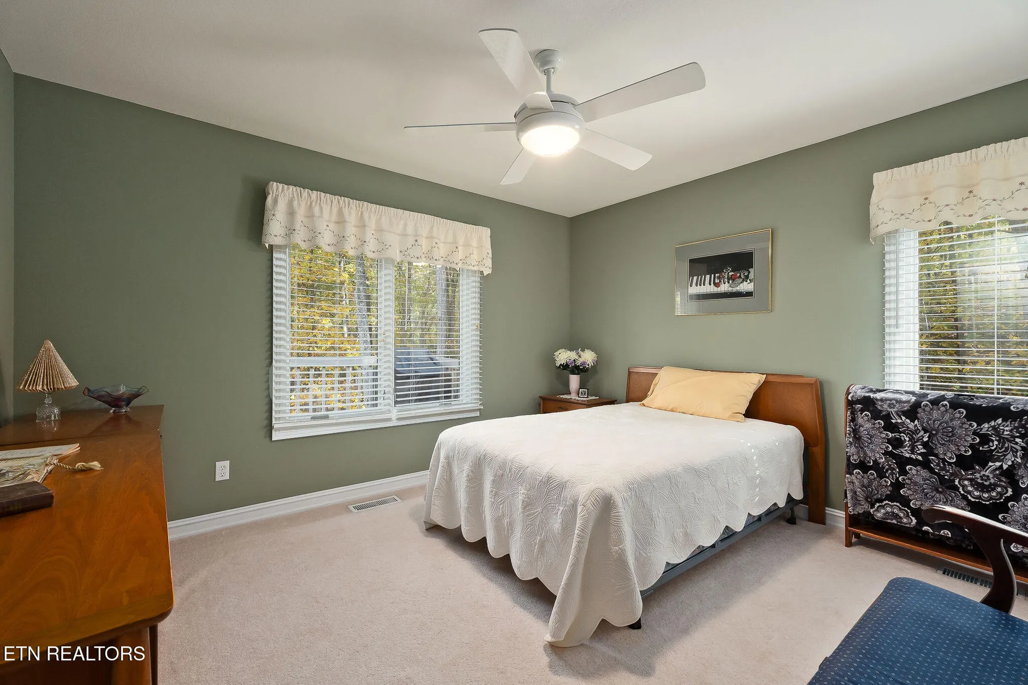 Property Slideshow image 37 of 60 | 122 pineridge loop, Crossville, TN, 38558